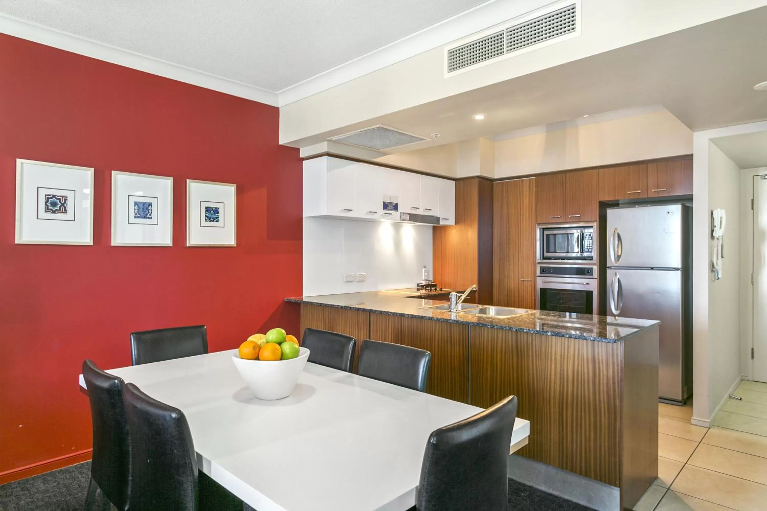 Kitchen or kitchenette in Mantra Towers of Chevron