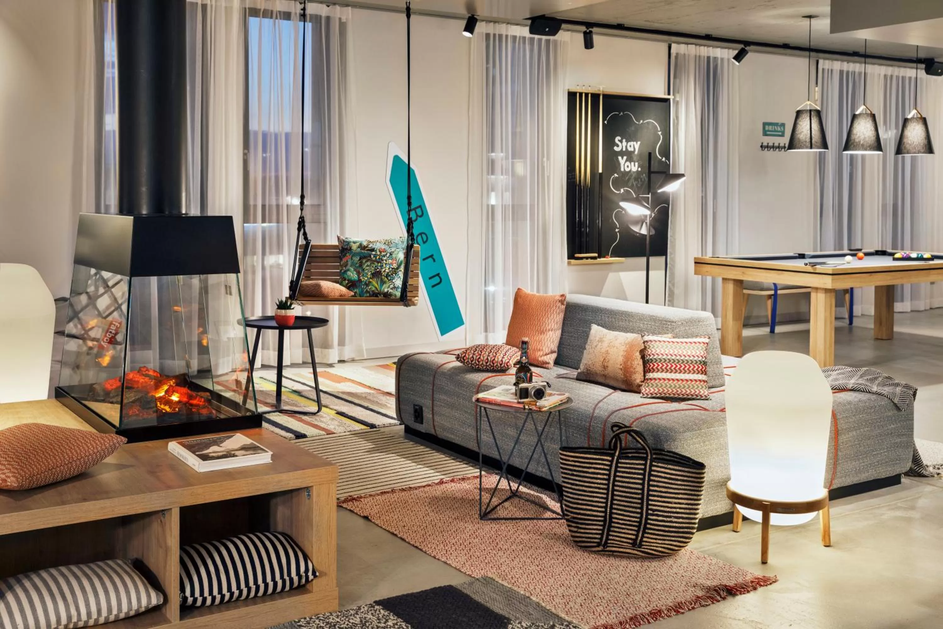 Communal lounge/ TV room in Stay KooooK Bern Wankdorf - Online Check In