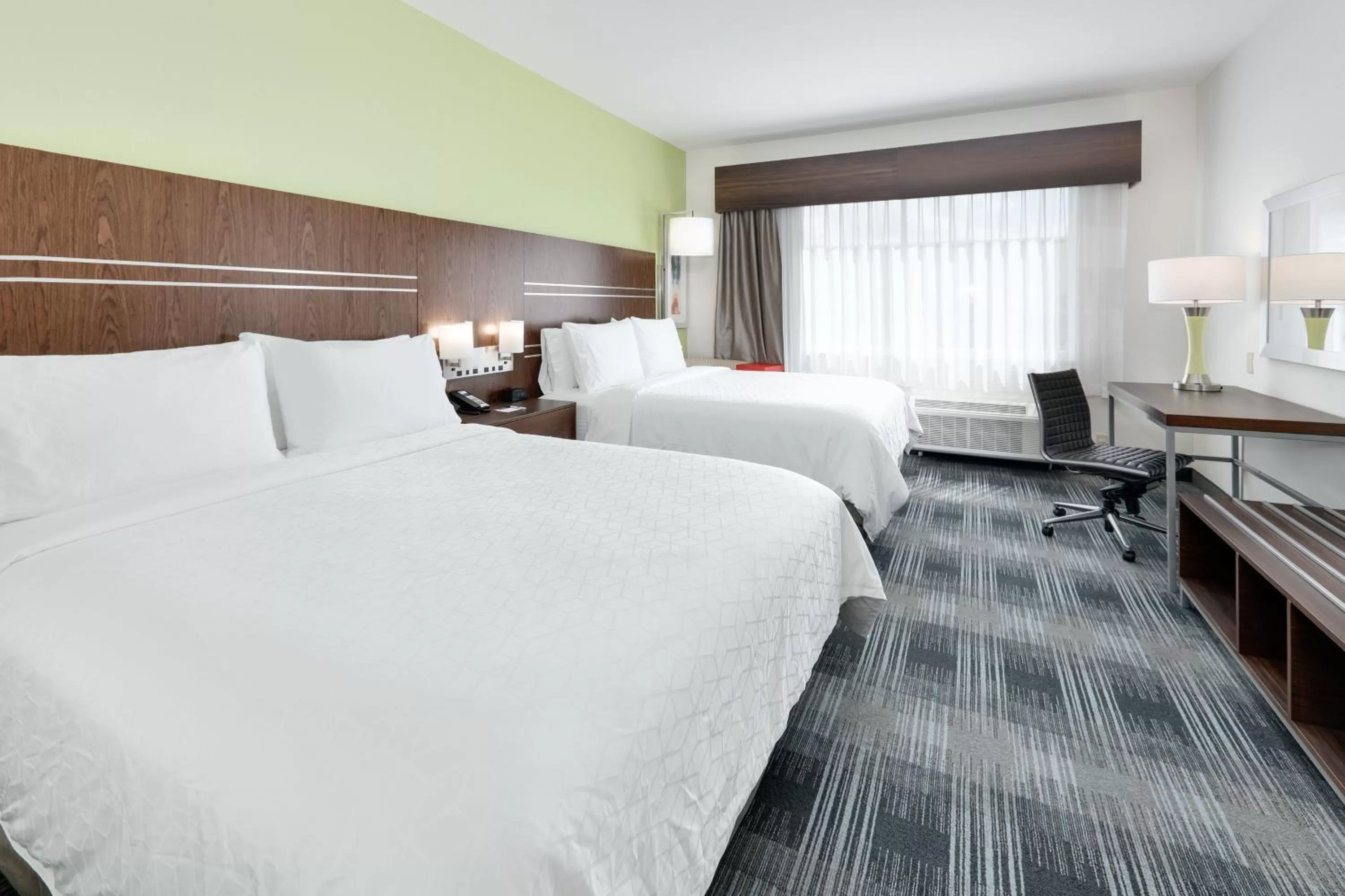 Photo of the whole room, Bed in Holiday Inn Express & Suites Dallas NW - Farmers Branch by IHG