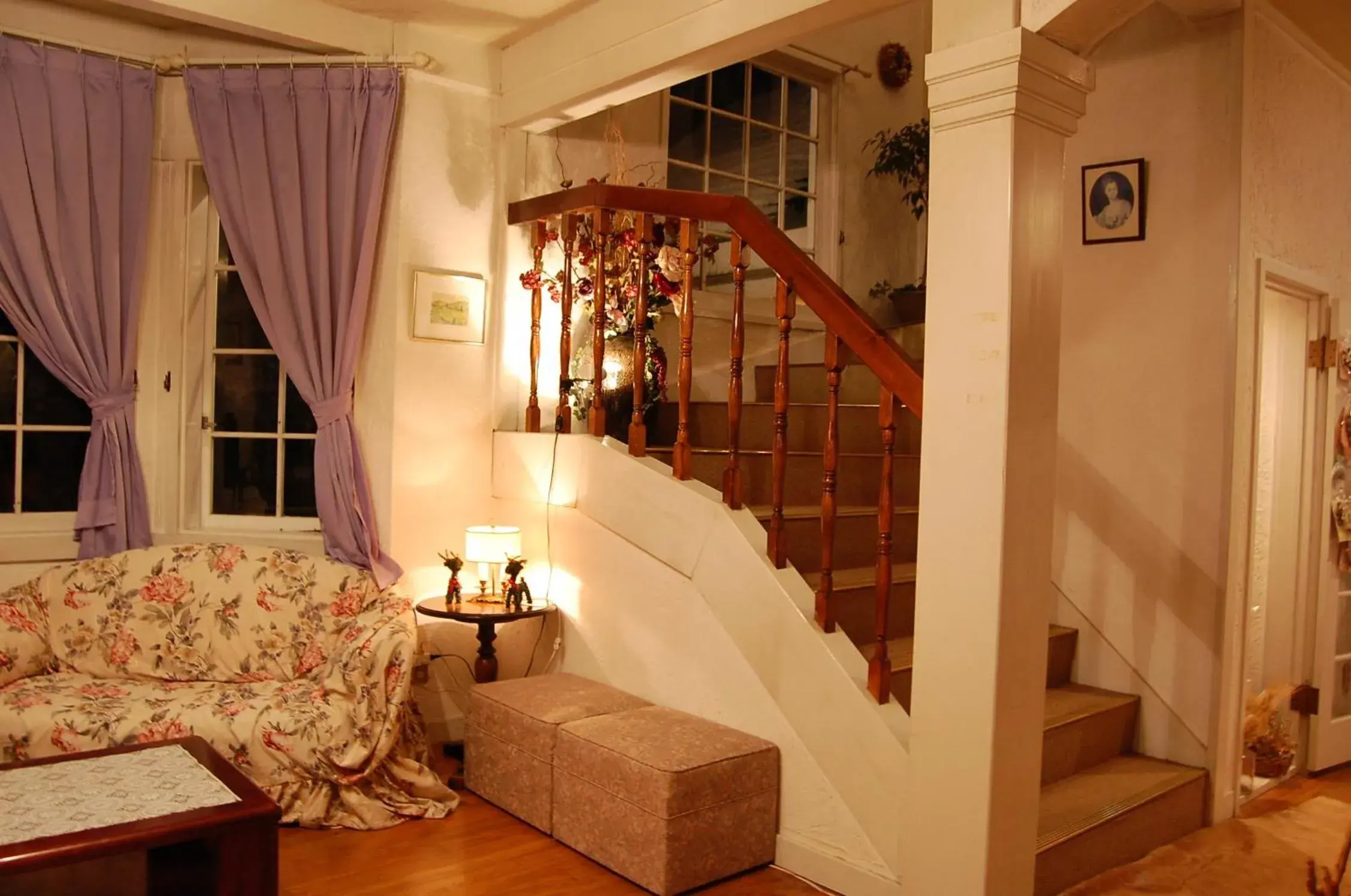 Maisonette - single occupancy in Petit Hotel and Restaurant Air Mail Maisonette - single occupancy in Petit Hotel and Restaurant Air Mail