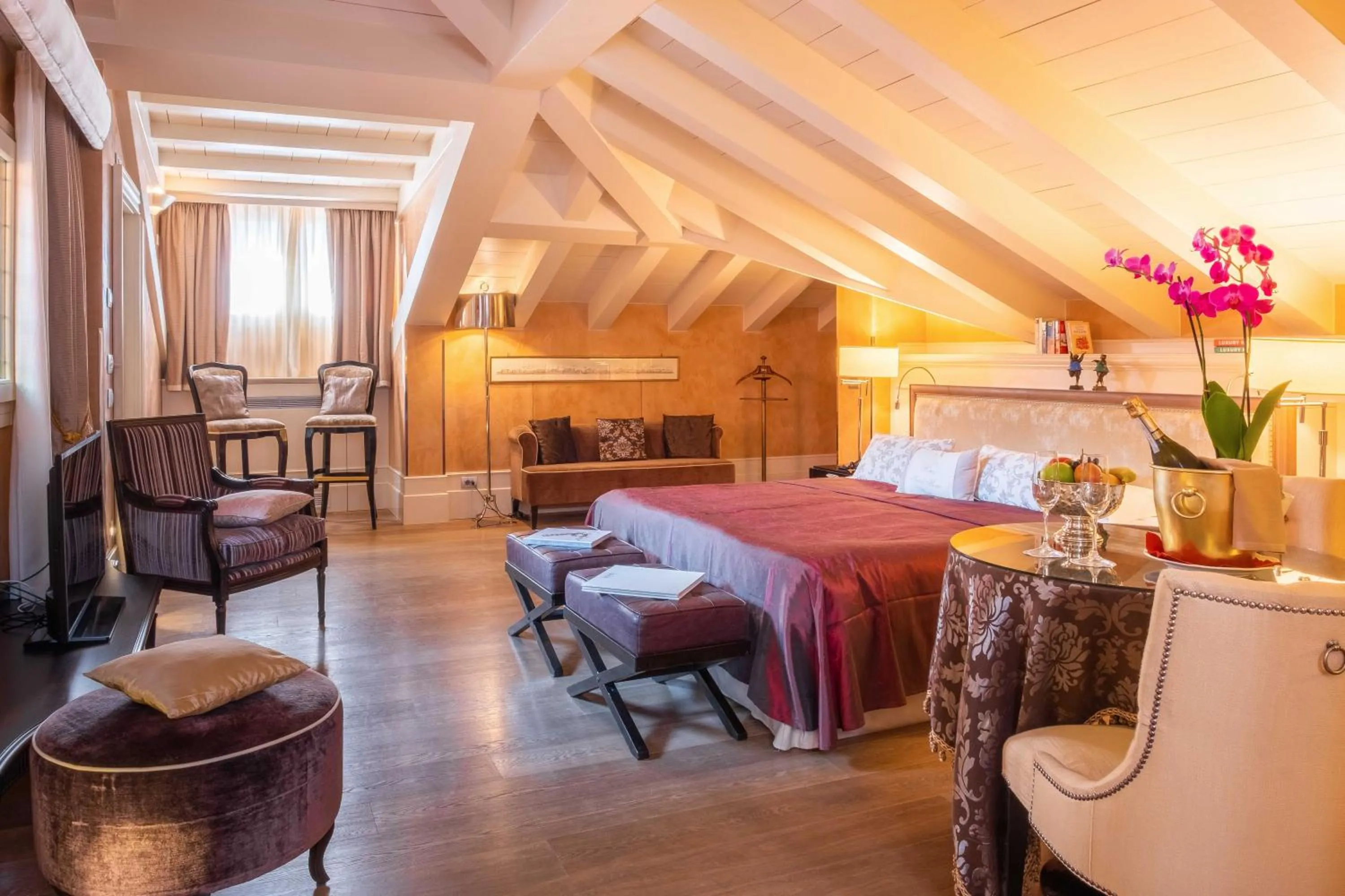 Bed in Hotel Moresco