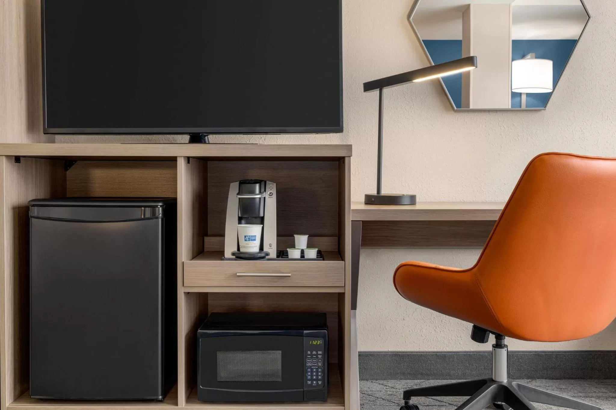 Photo of the whole room in Holiday Inn Express & Suites Evansville Downtown by IHG