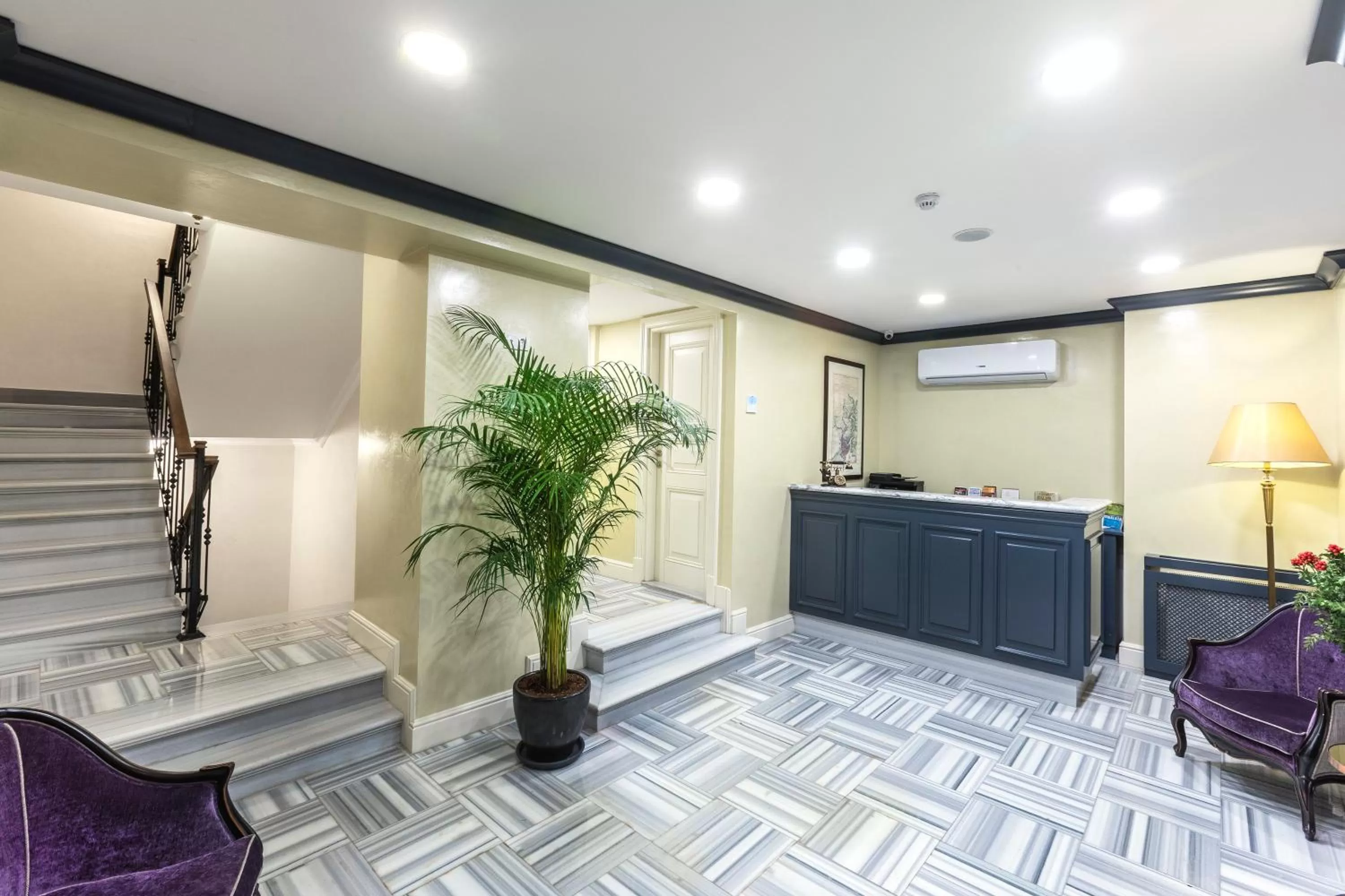 Lobby or reception in Meroddi La Porta