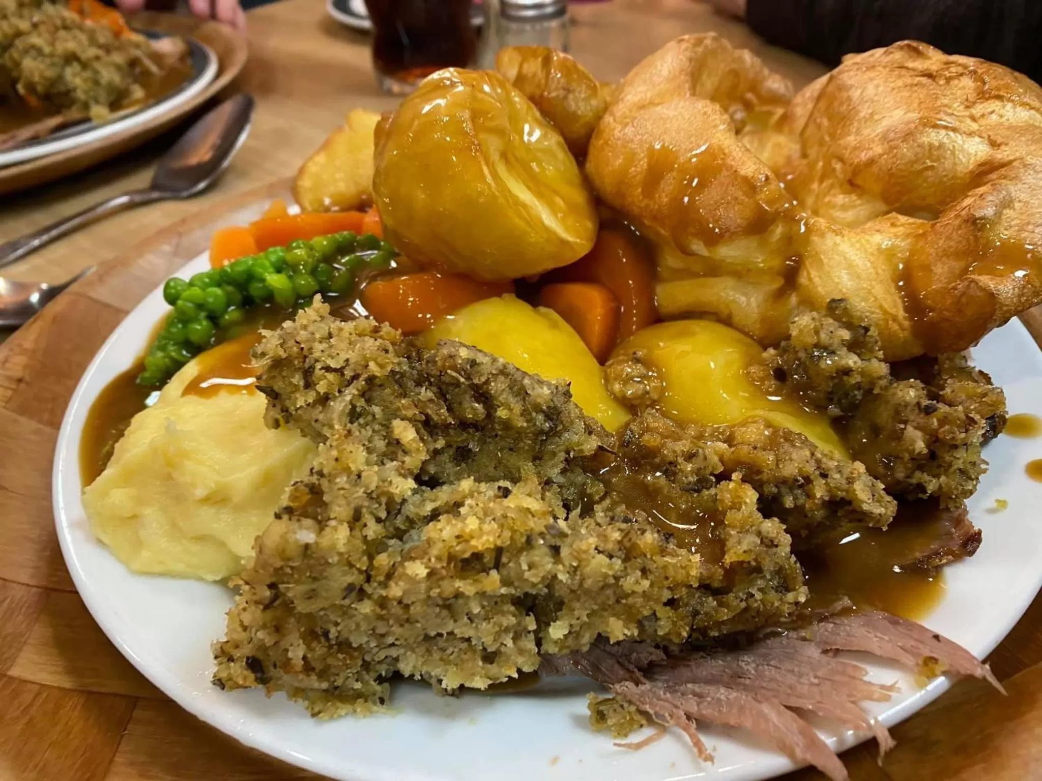 Restaurant/places to eat in Bessemer Hotel