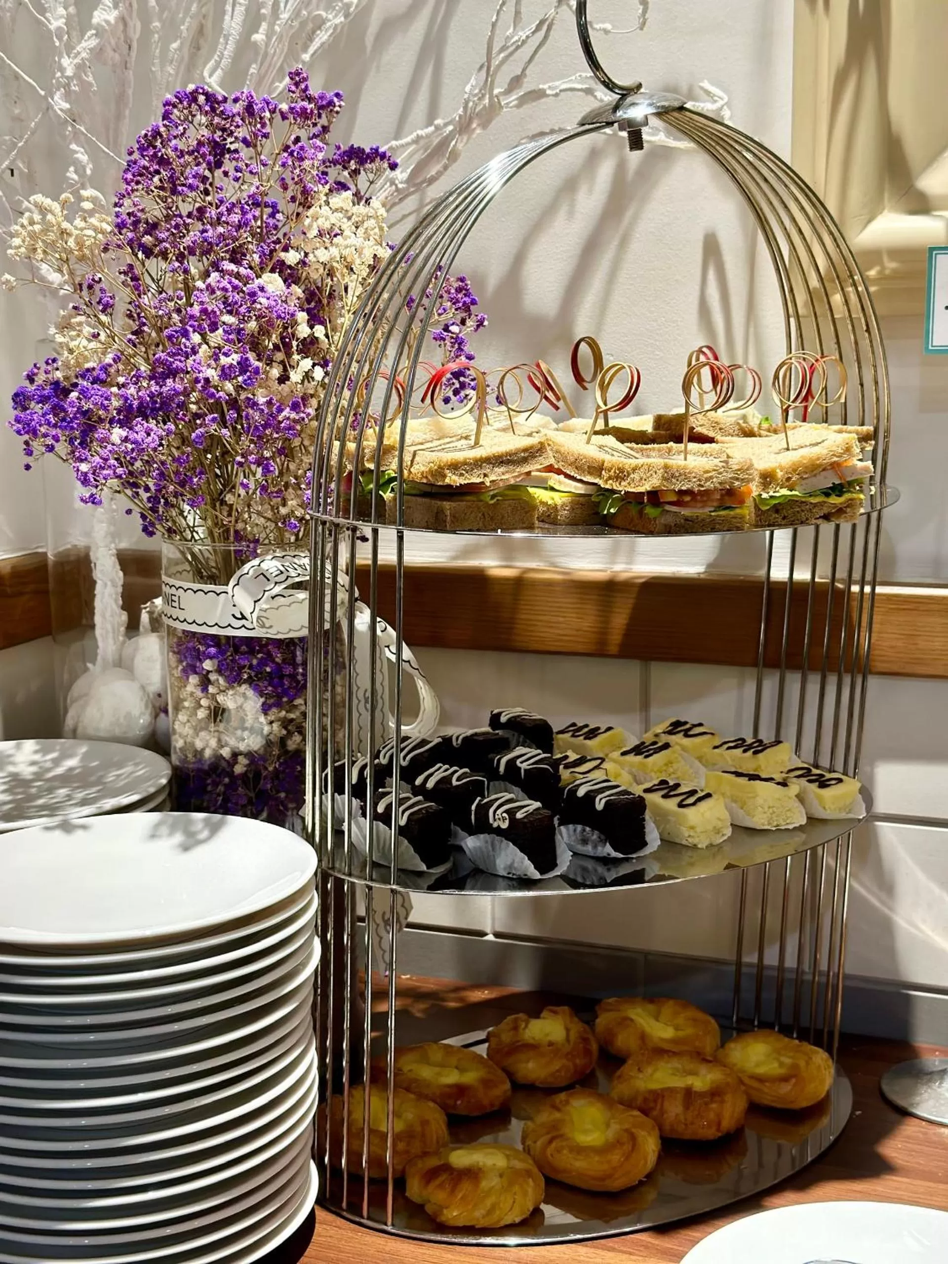 Food and drinks in Icon Saigon - LifeStyle Design Hotel