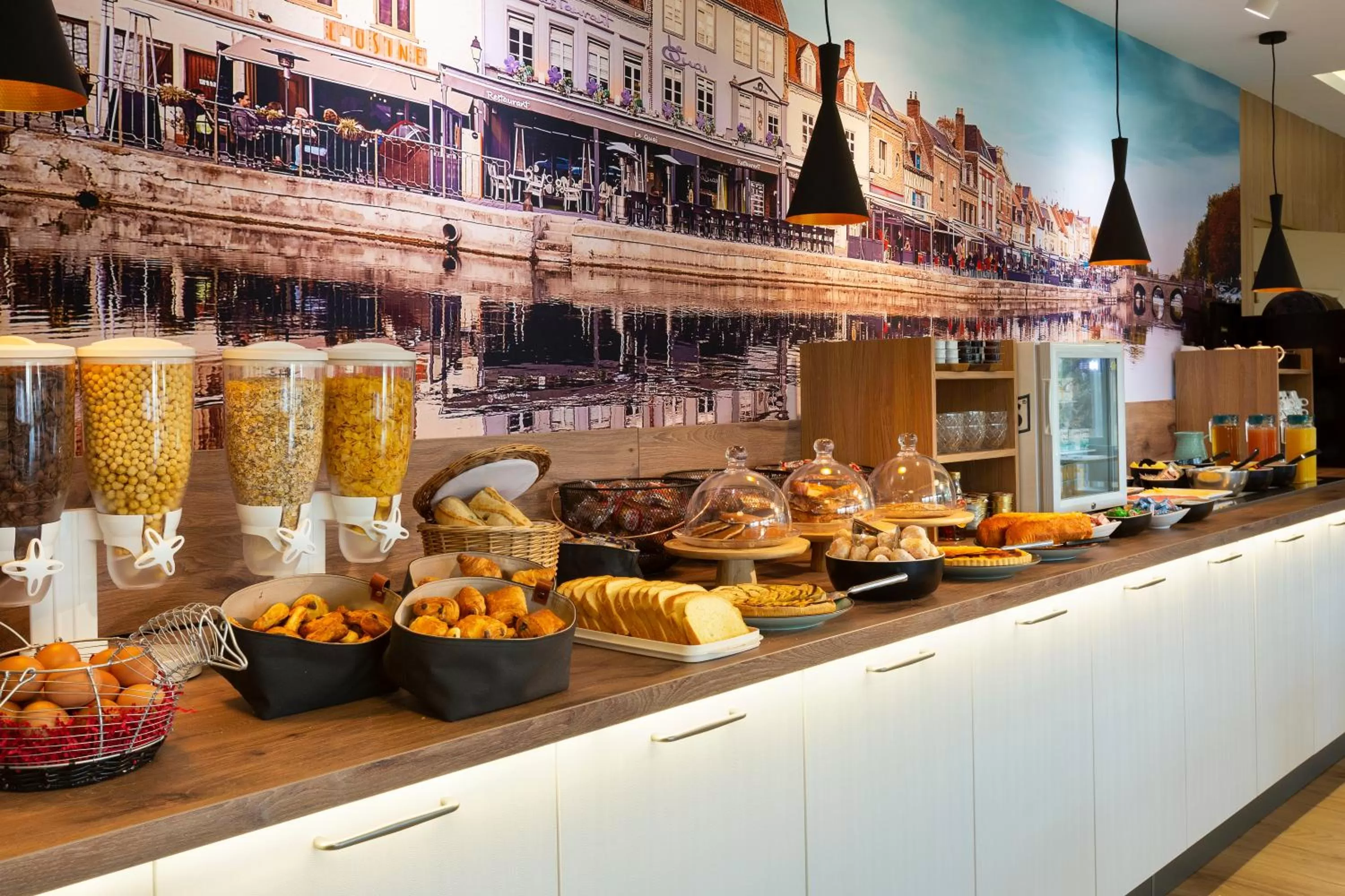 Buffet breakfast in Brit Hotel Confort Amiens