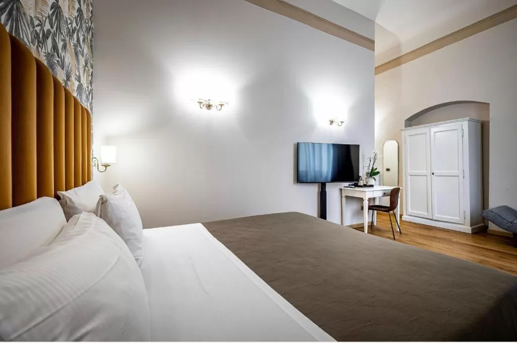 Bed in Maison Pitti Florence