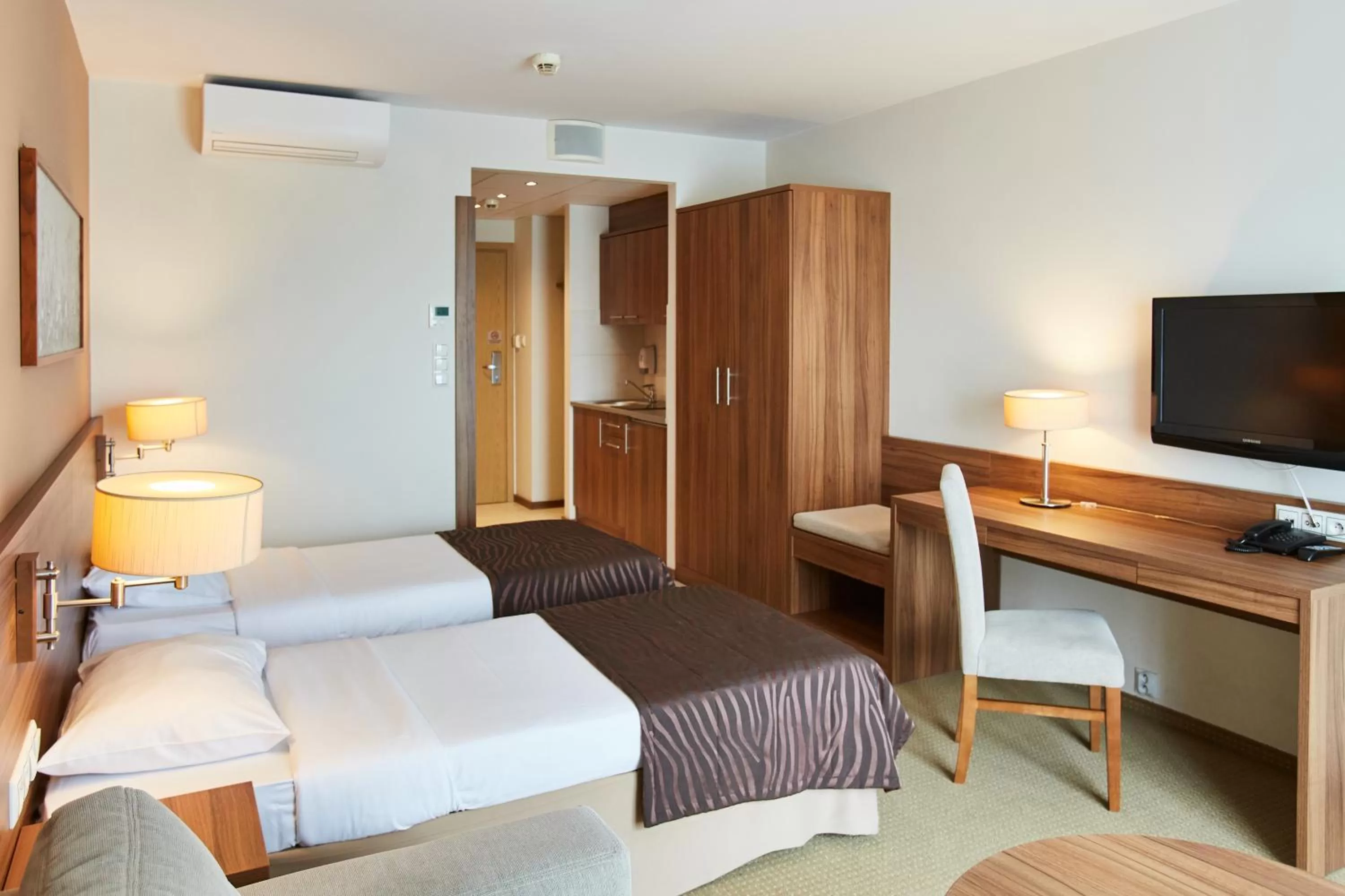 Photo of the whole room, Bed in Arche Hotel Puławska Residence Warszawa