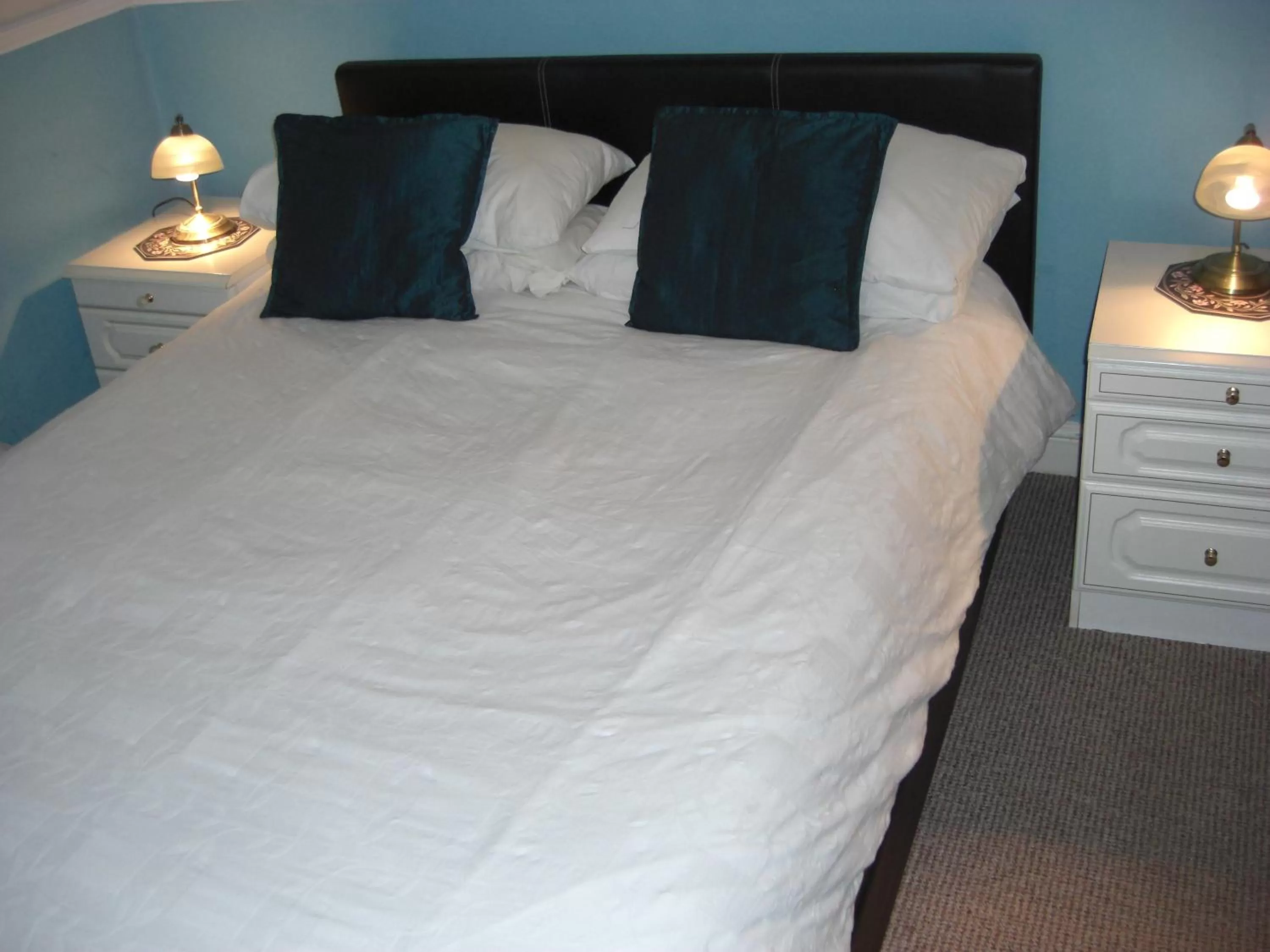 Bed in Lynebank House Hotel, Bed & Breakfast