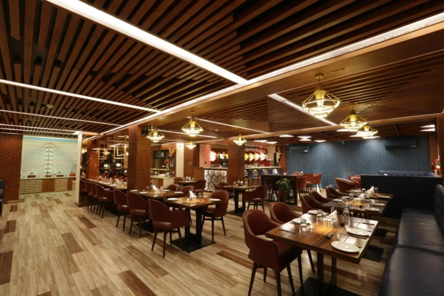 Restaurant/places to eat in Hotel Willow Banks Shimla