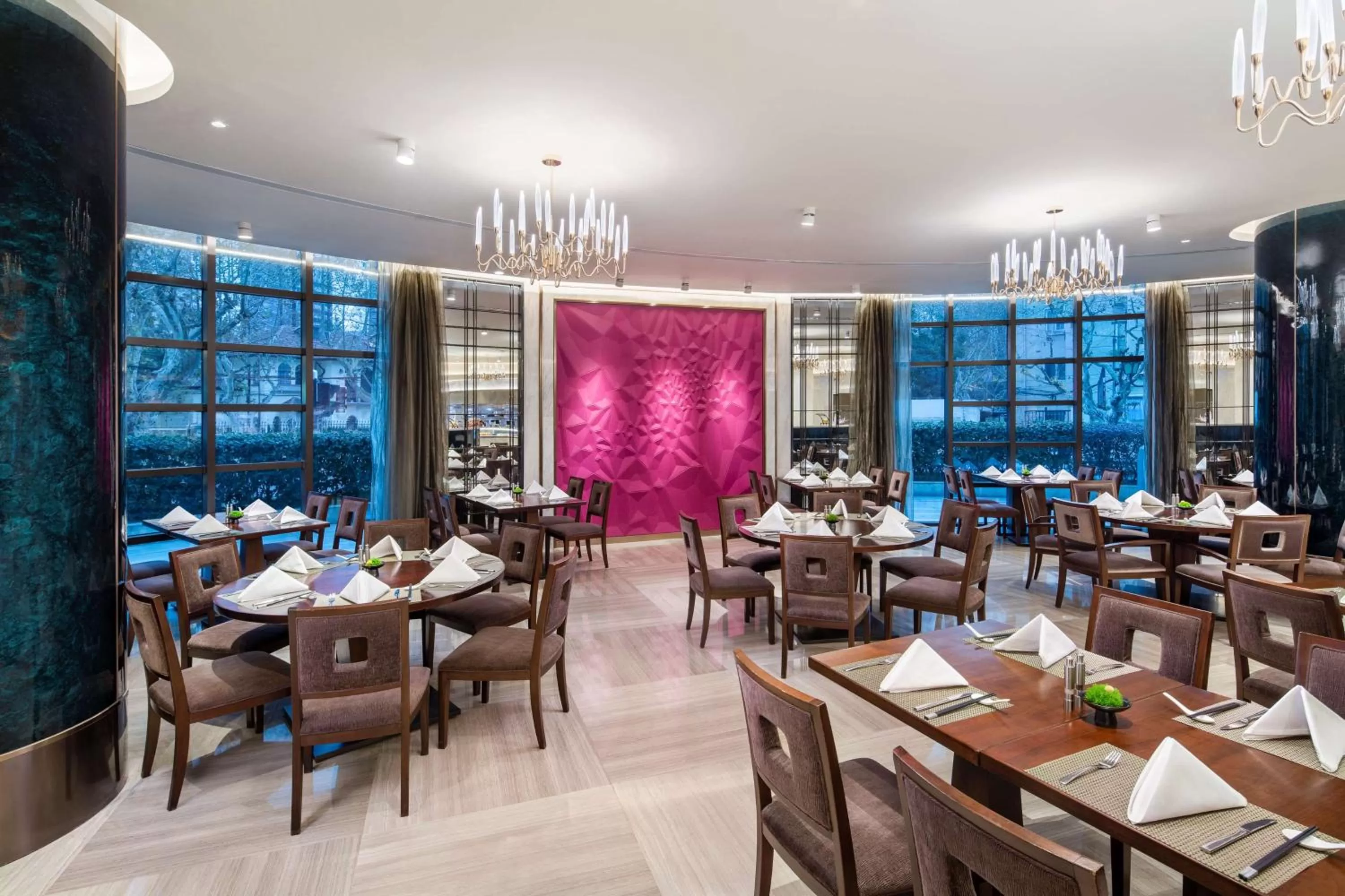 Restaurant/places to eat in Radisson Collection Hotel, Xing Guo Shanghai