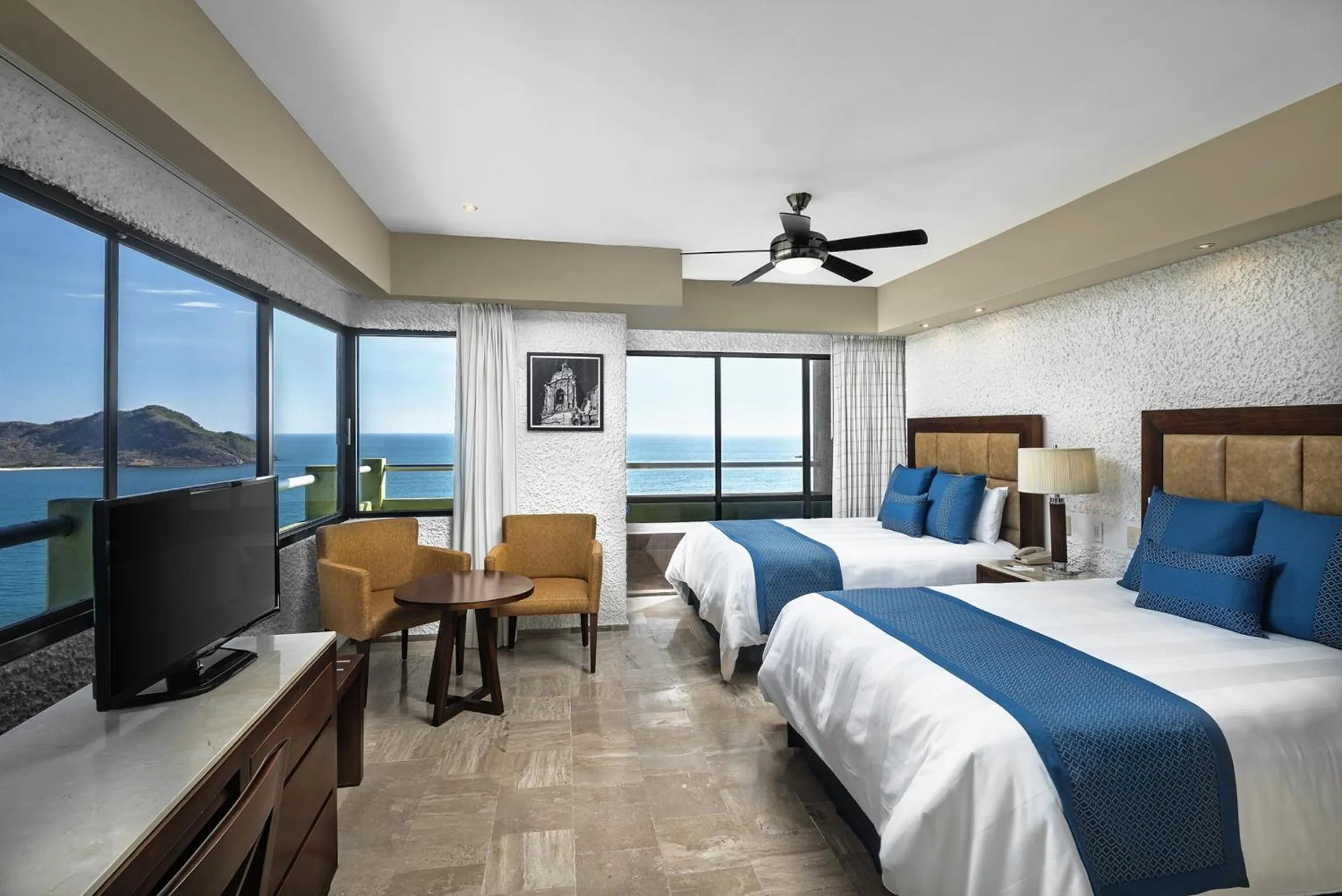 Bed in El Cid El Moro Beach