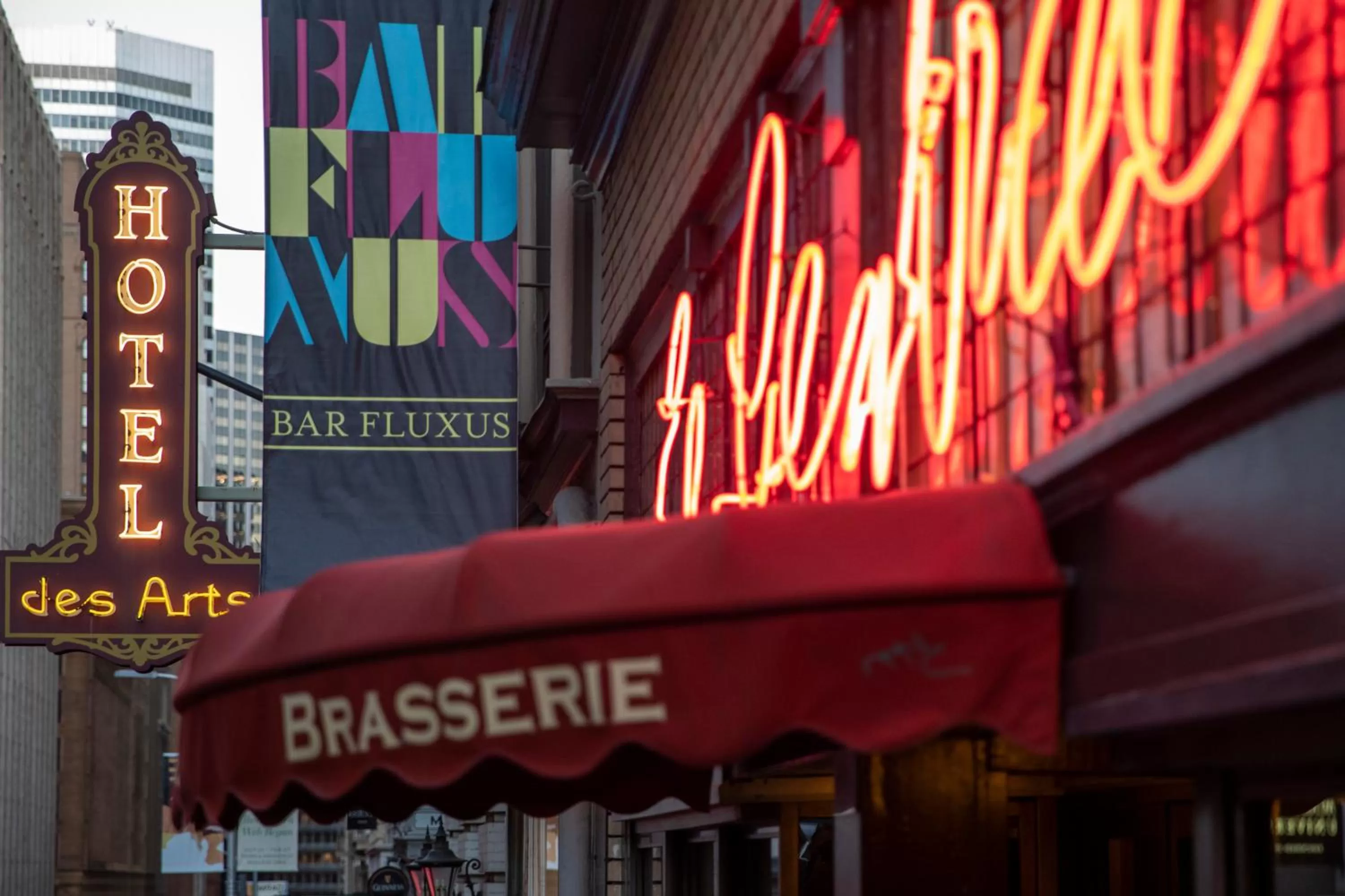 Property building in Hotel Des Arts