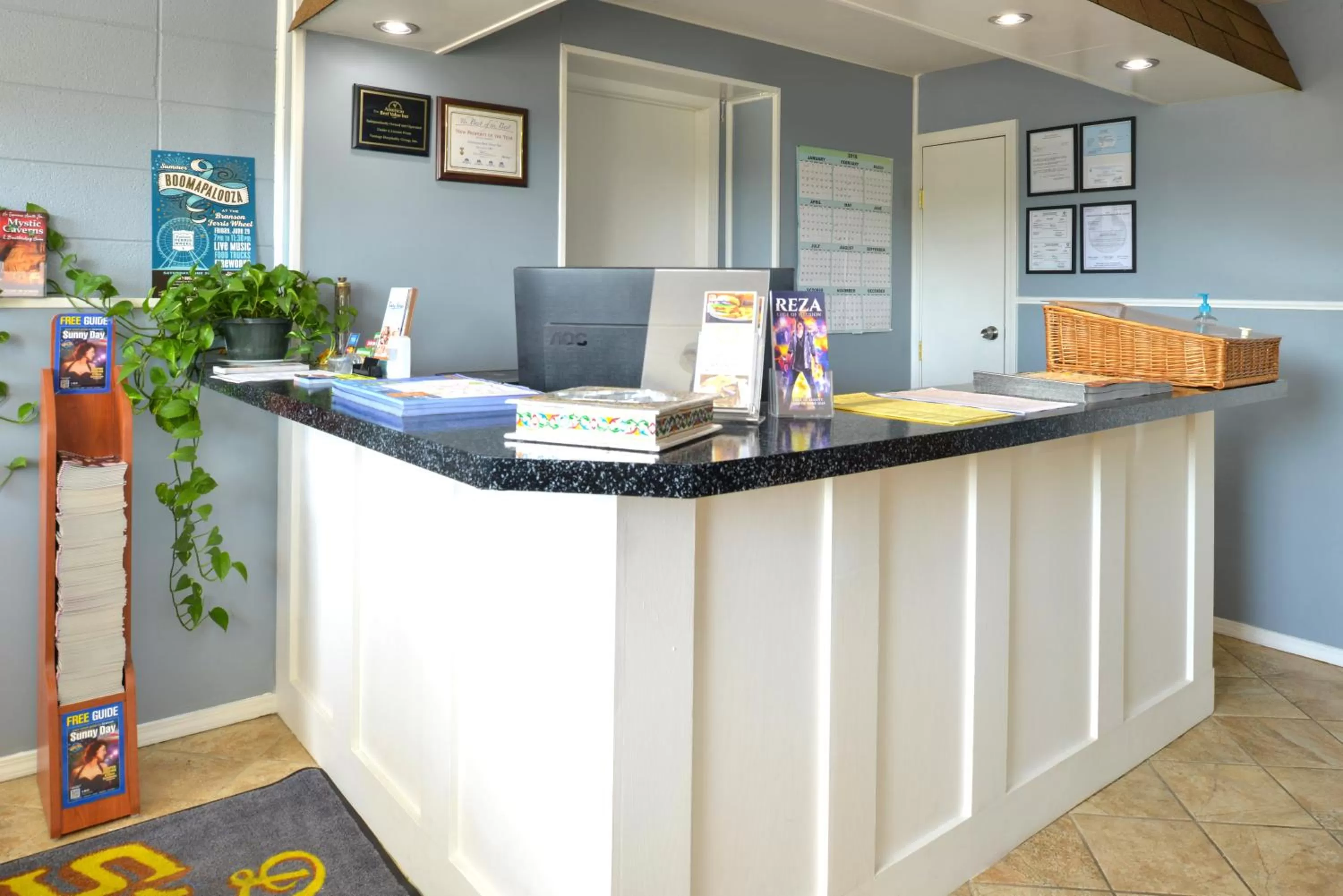 Lobby or reception in Americas Best Value Inn & Suites Branson - Near the Strip