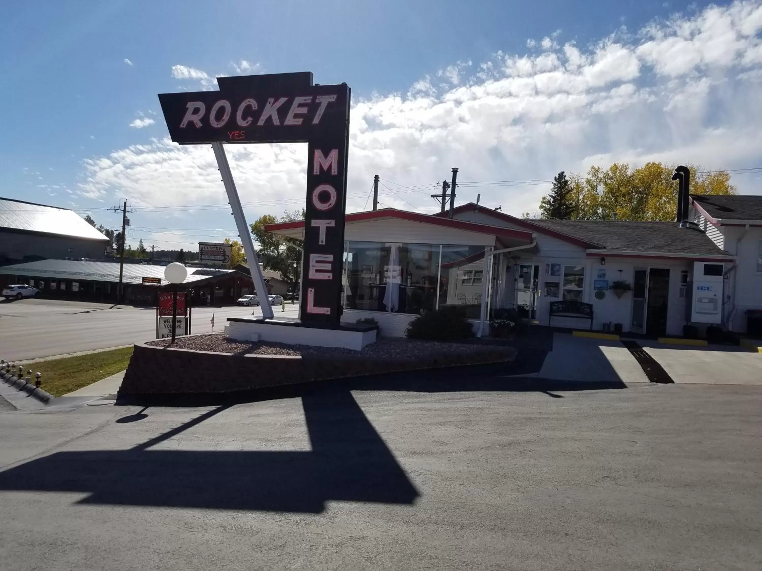 Property logo or sign in Rocket Motel Property logo or sign in Rocket Motel