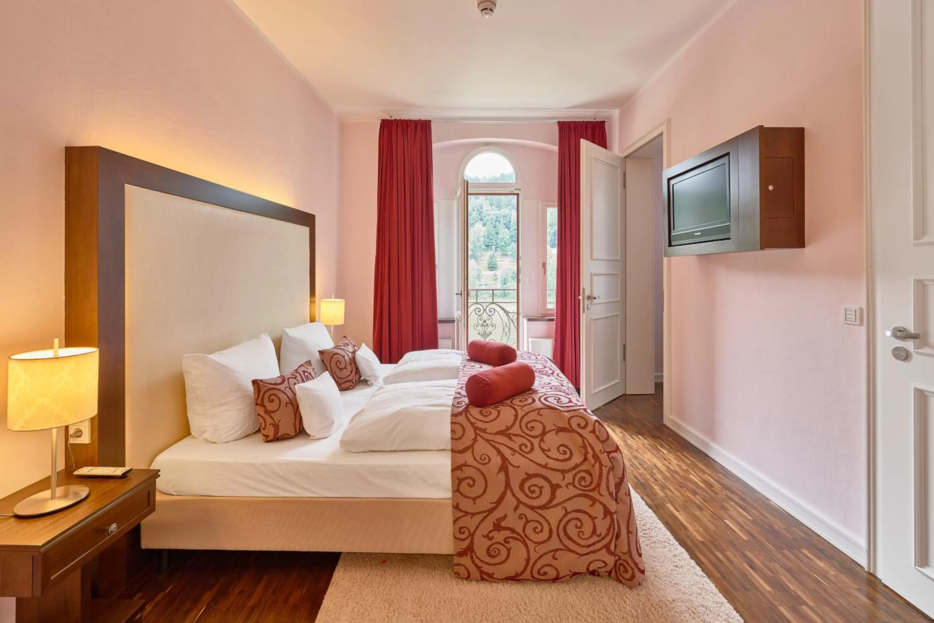 Photo of the whole room, Bed in Hotel Elbresidenz an der Therme