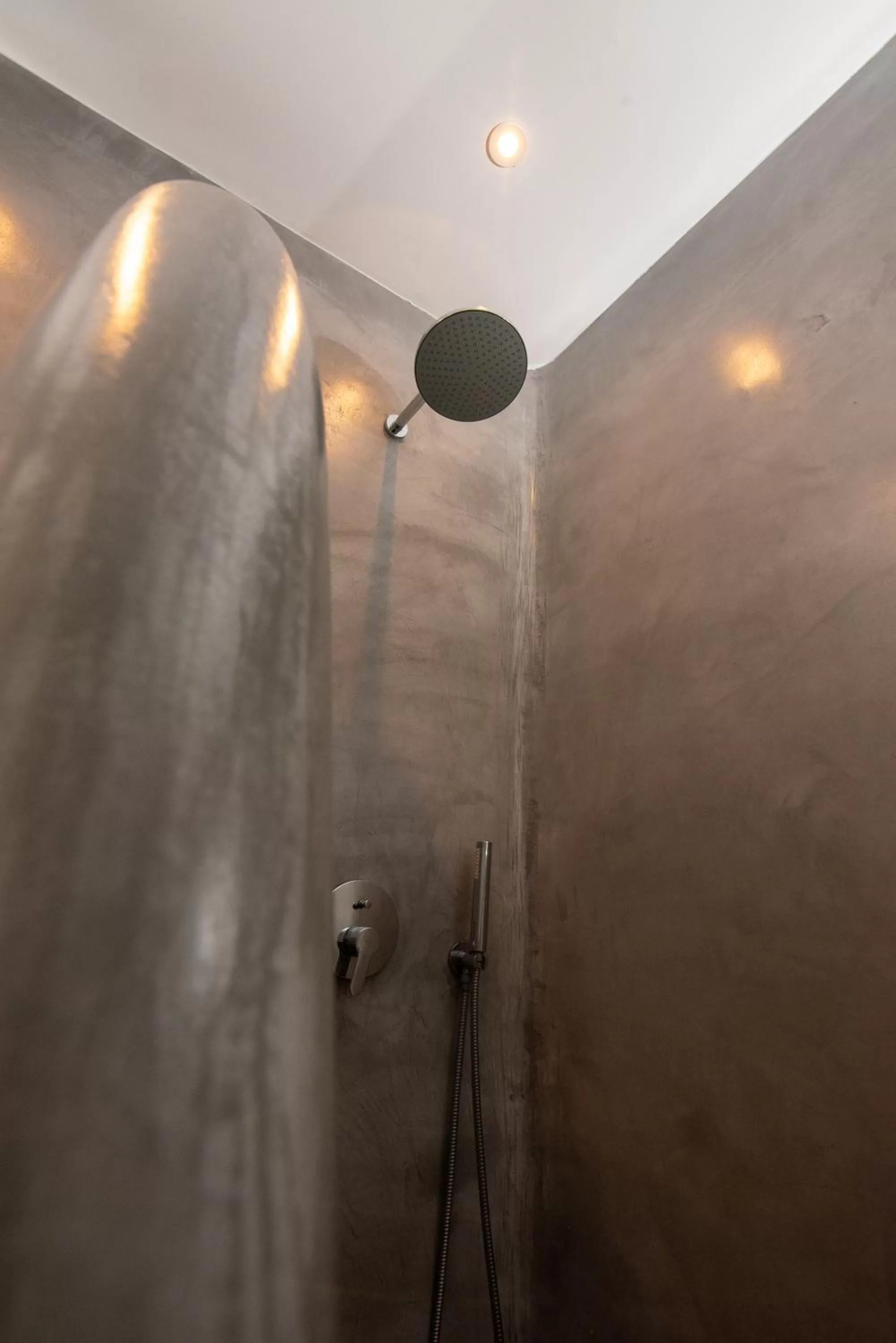 Caldera Cliff Illusion