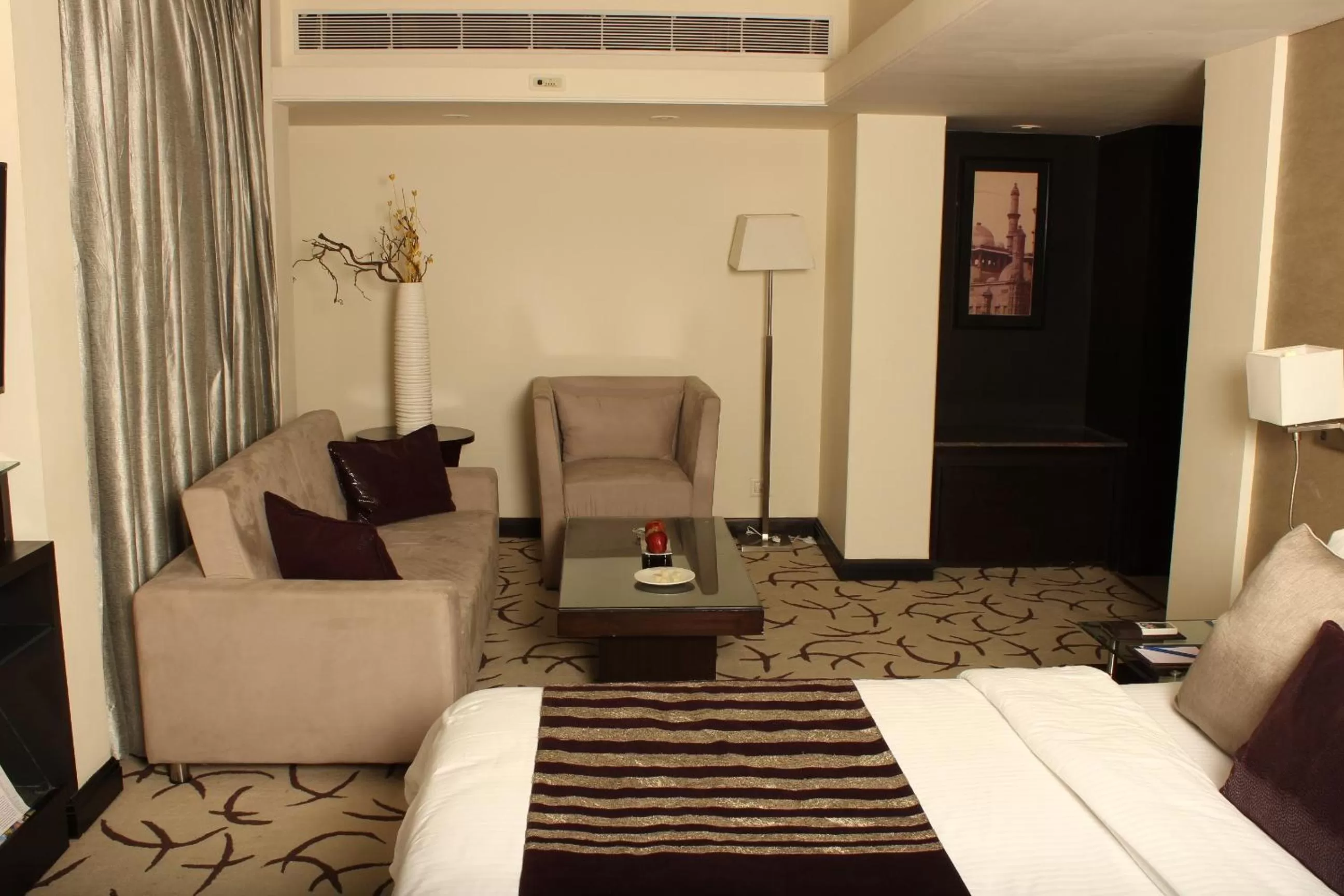 Bedroom, Bed in Fortune Park, Ahmedabad - Member ITC Hotels' Group