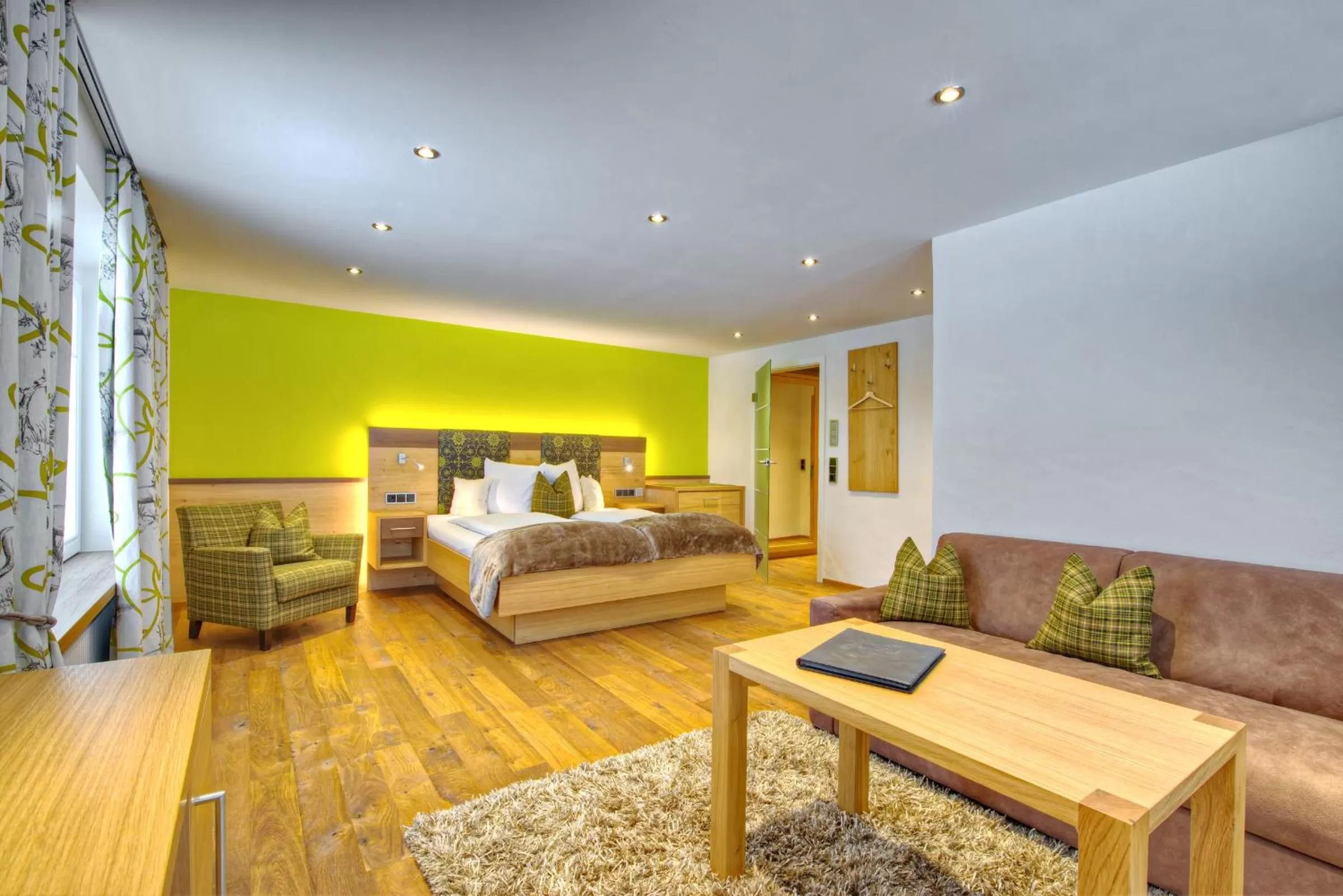 Photo of the whole room, Bed in DIANA Naturpark Hotel - Partnerbetrieb von "Oberstaufen PLUS GOLF"