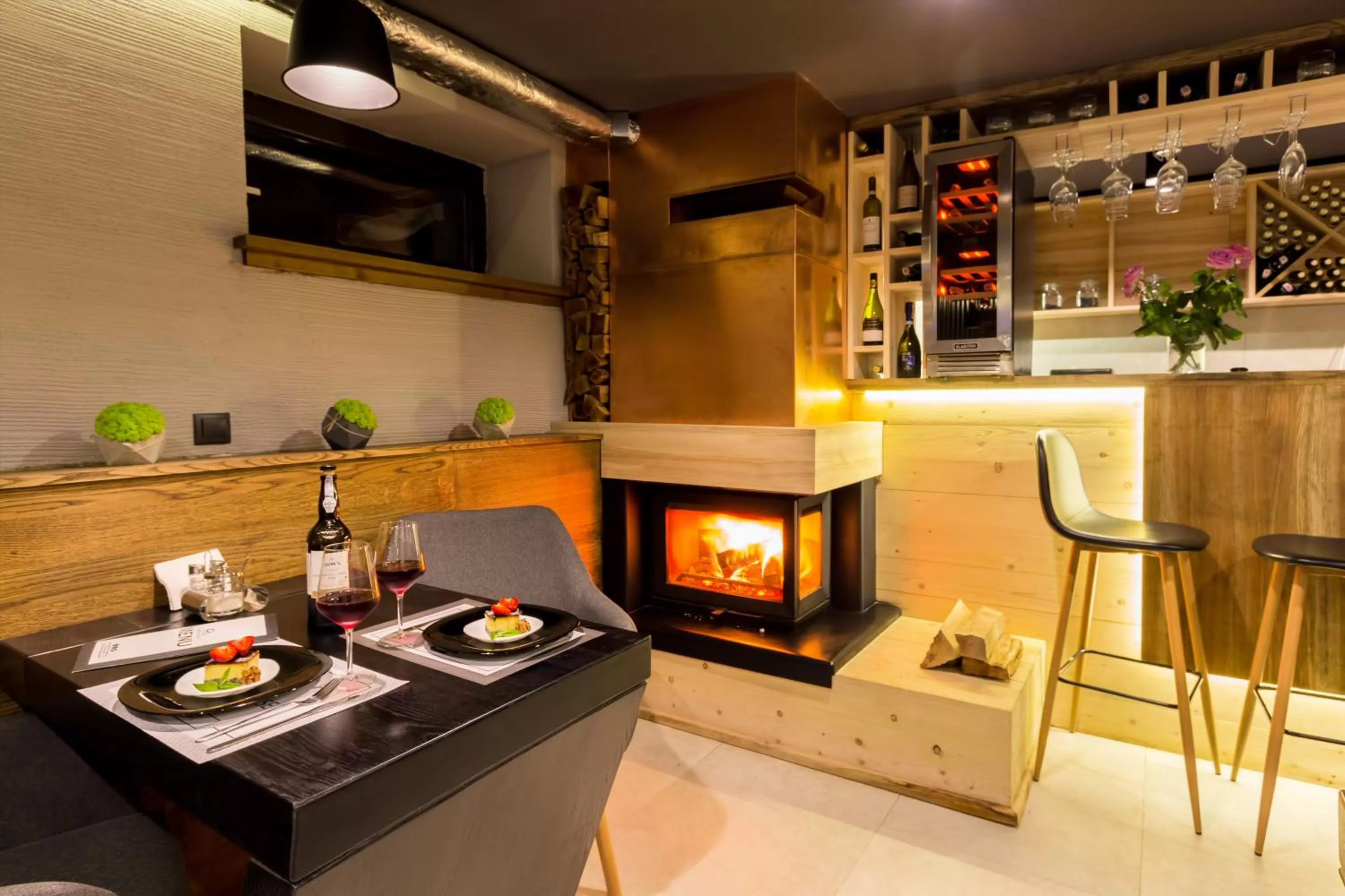 Restaurant/places to eat in FoRest