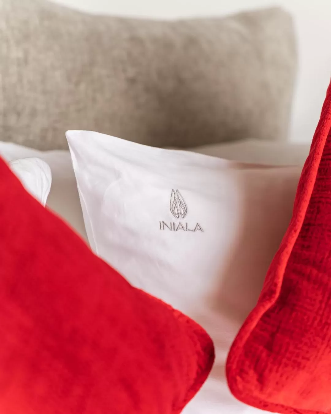 Bed in Iniala Harbour House