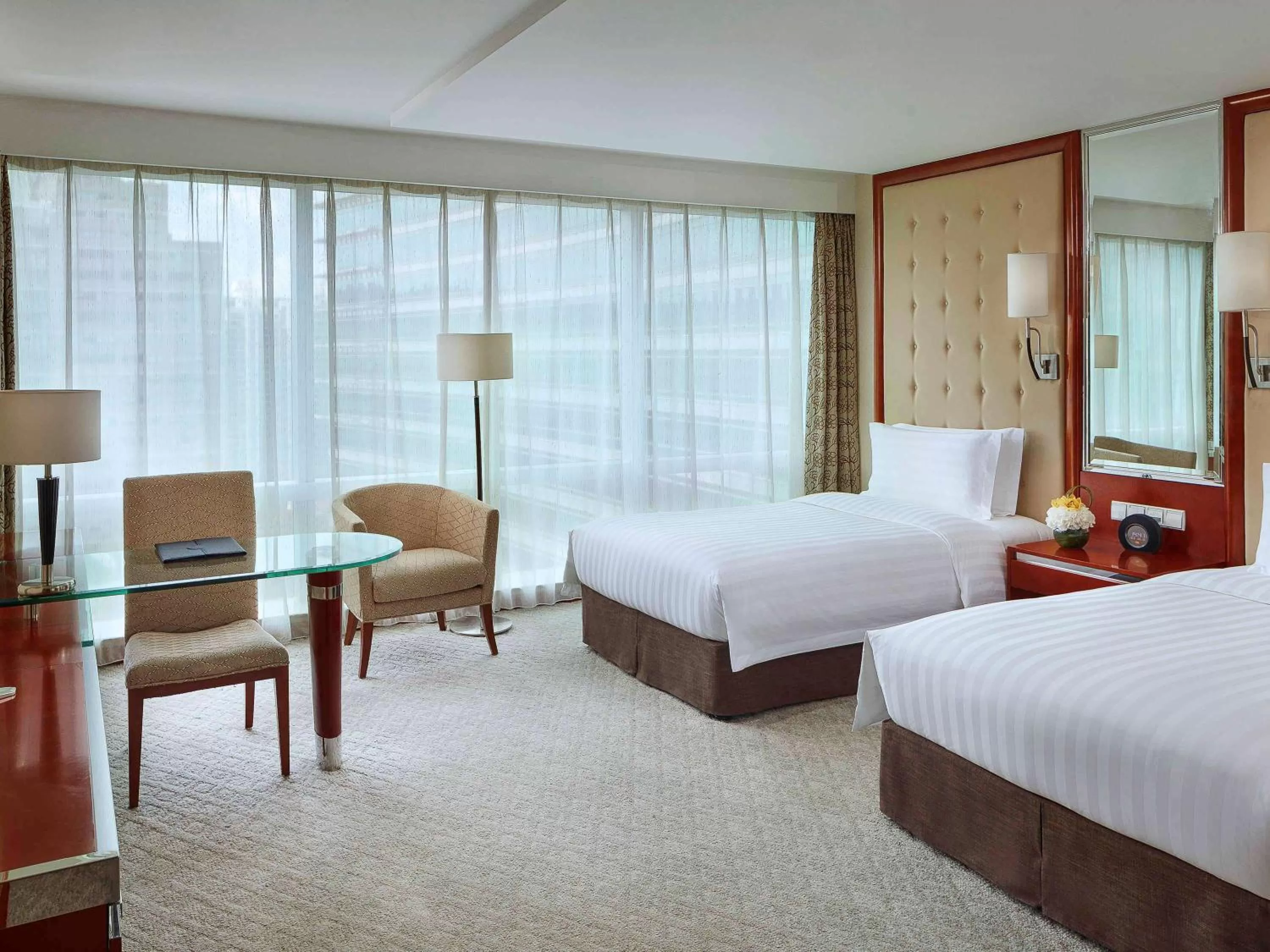 Photo of the whole room, Bed in Pullman Shanghai Central