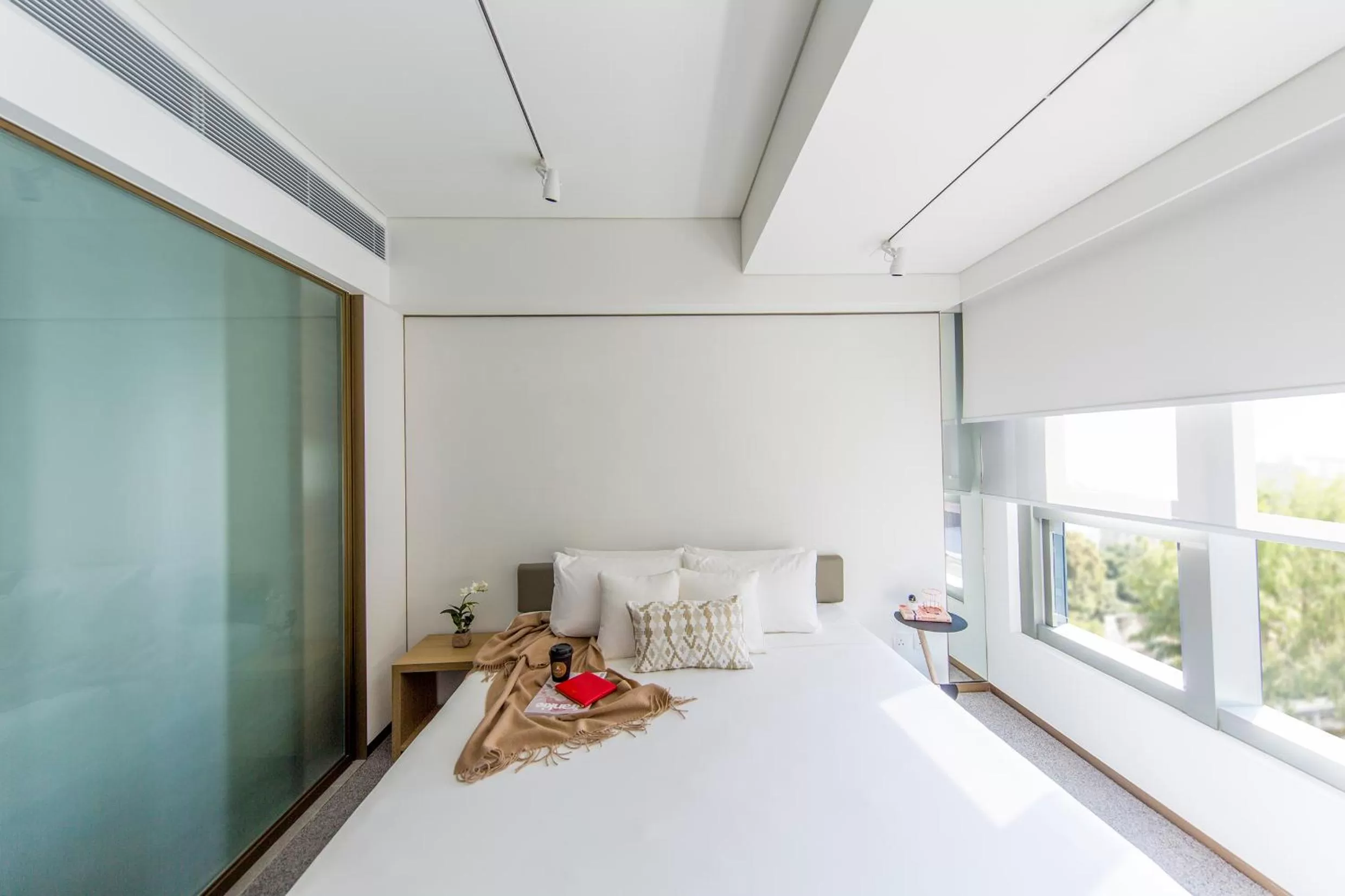 Photo of the whole room, Bed in Hotel Stage