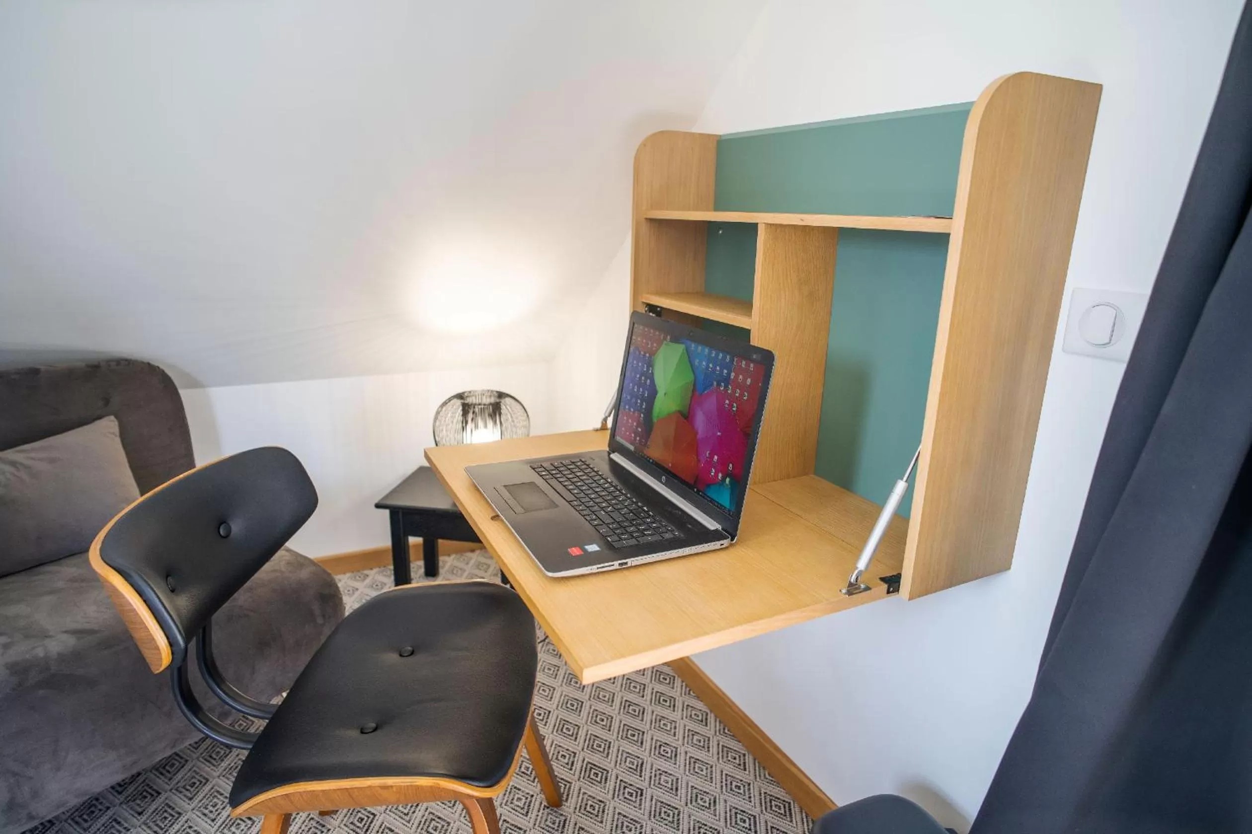 Seating area in Le jardin des 4 saisons