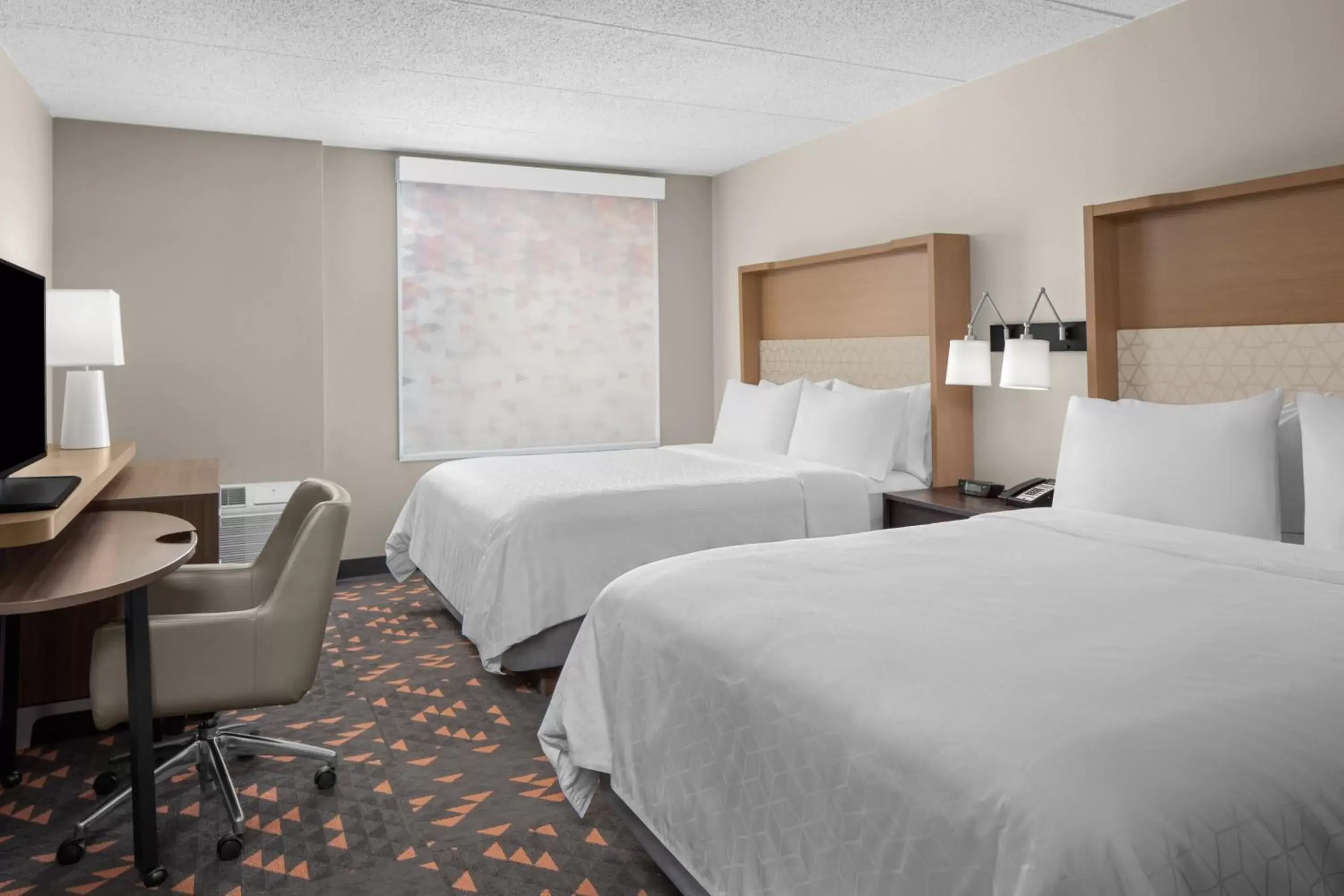 Queen Room with Two Queen Beds - Communication Accessible in Holiday Inn Hasbrouck Heights-Meadowlands by IHG Queen Room with Two Queen Beds - Communication Accessible in Holiday Inn Hasbrouck Heights-Meadowlands by IHG