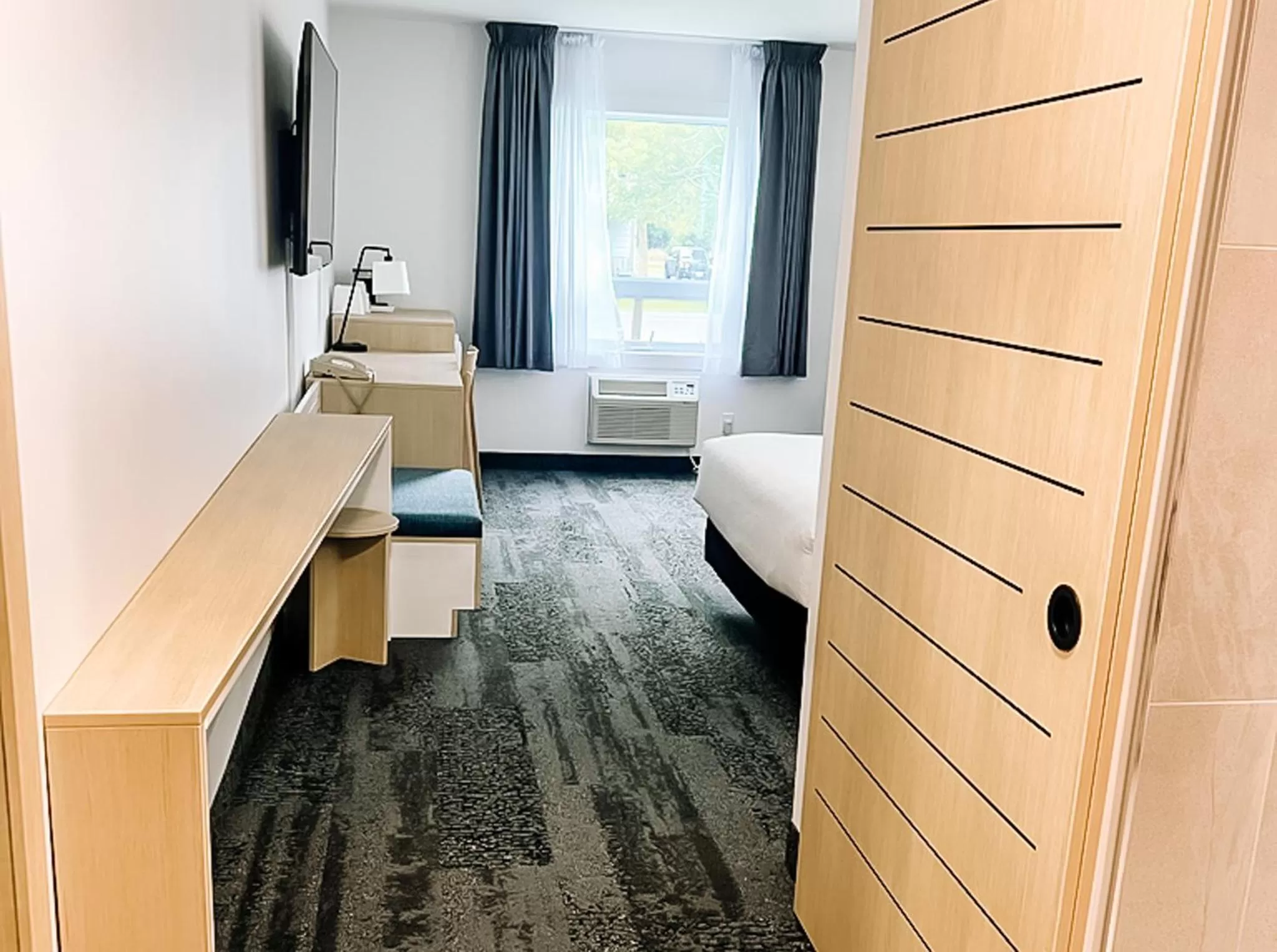 Photo of the whole room, Bed in La Place Rendez-Vous Hotel