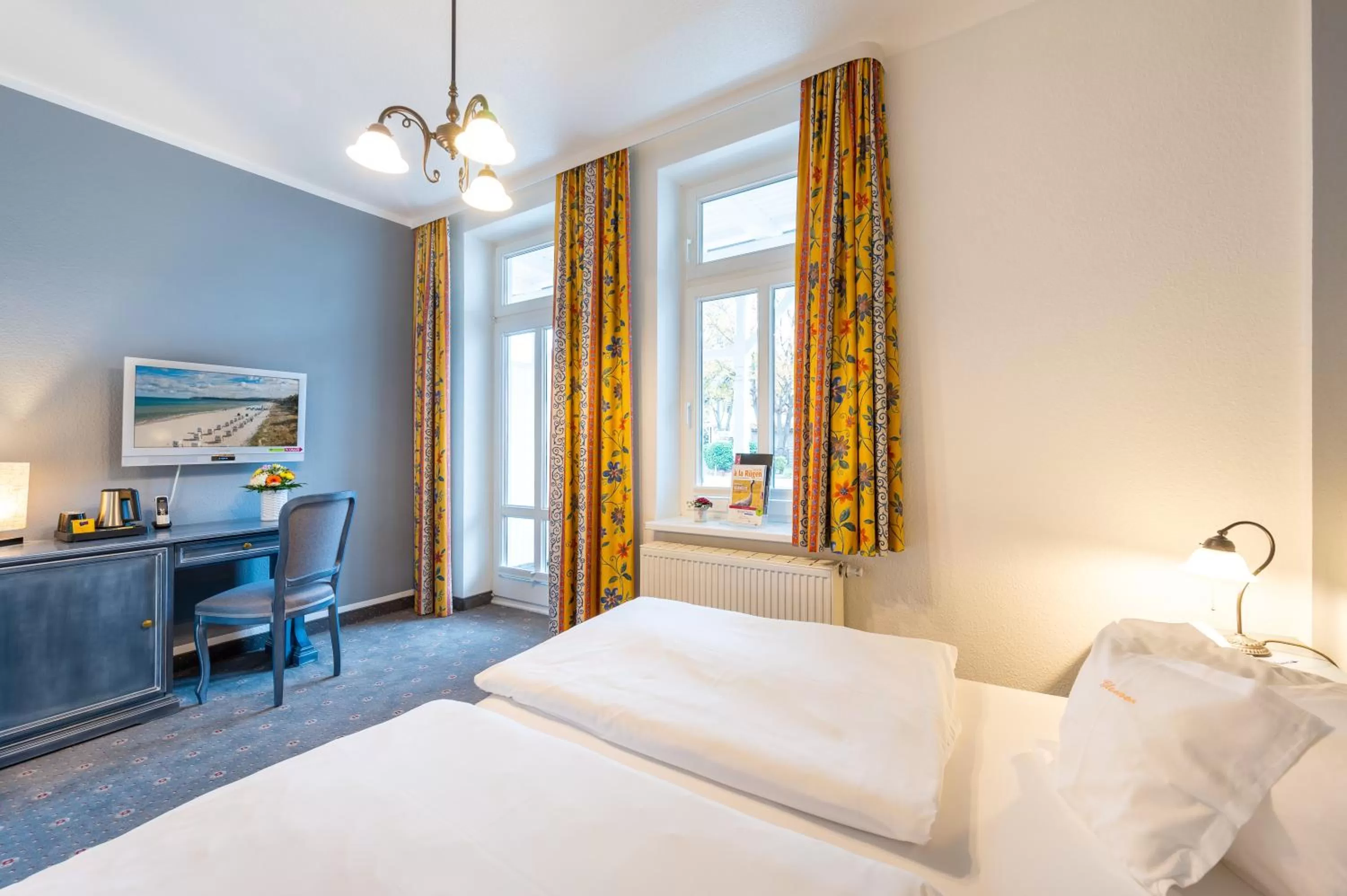 Photo of the whole room, Bed in Hotel Garni Getreuer Eckart