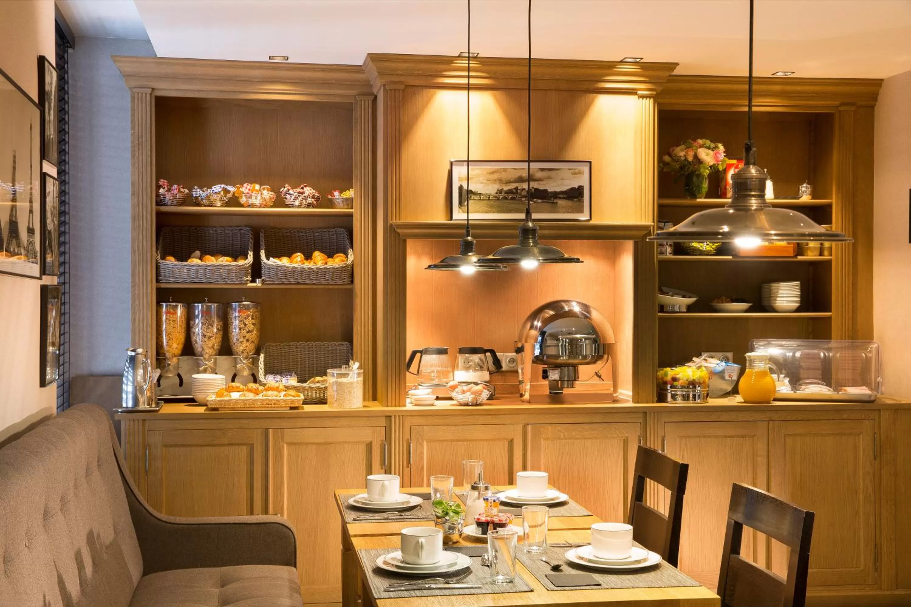 Food in Hôtel Albert 1er Paris Lafayette