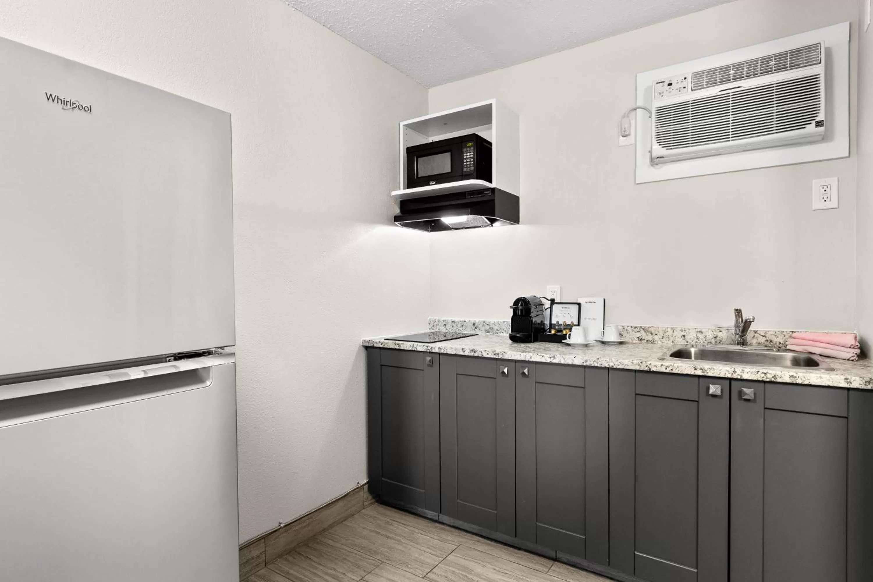 Kitchen or kitchenette in The Vista Inn