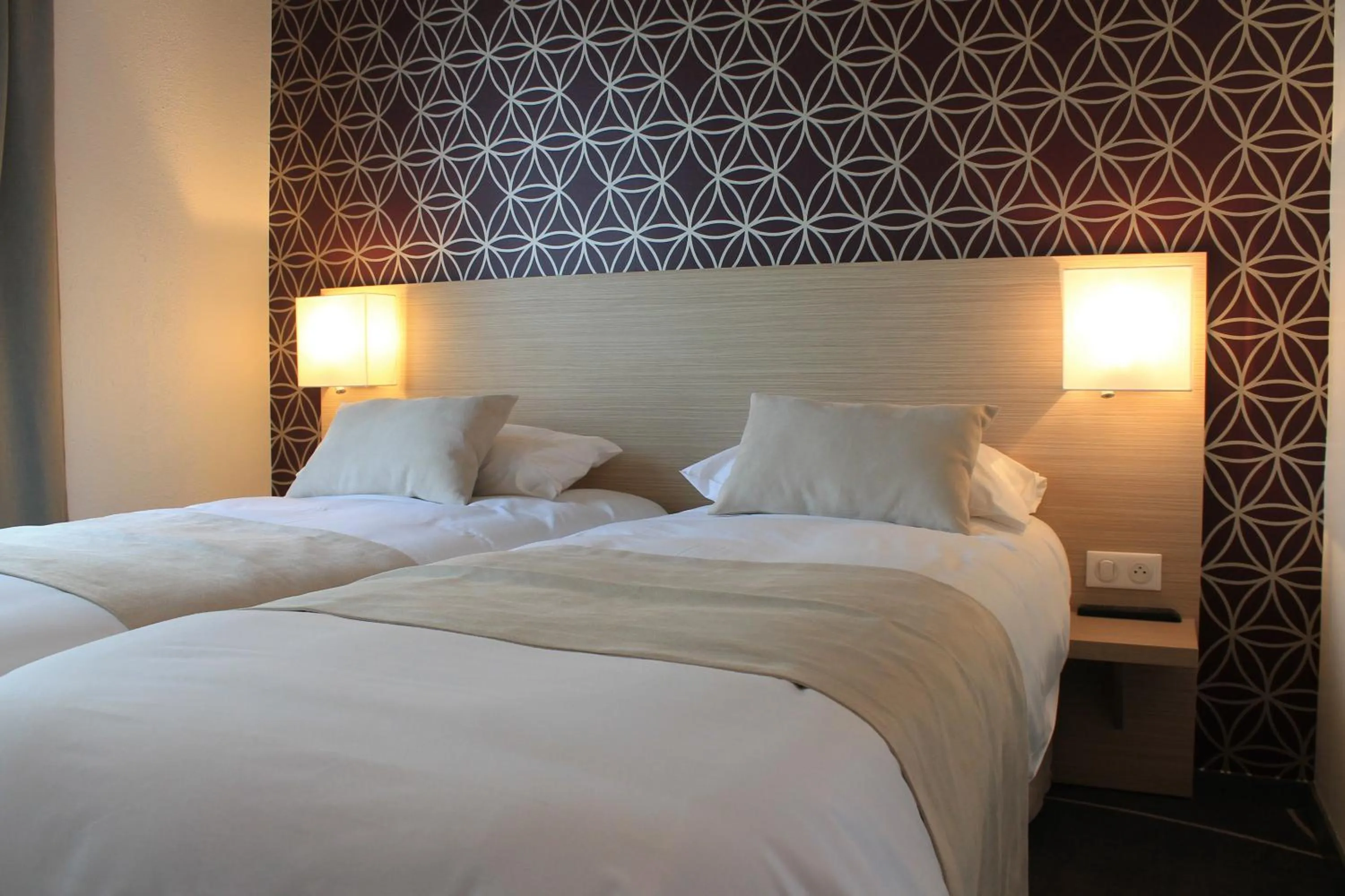 Bed in Hôtel Le Blason