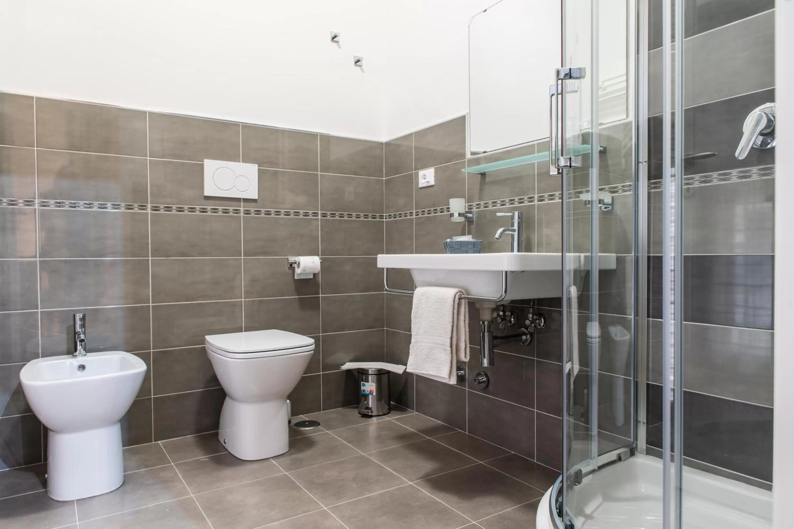 Bathroom in Mirabilia Urbis Roma