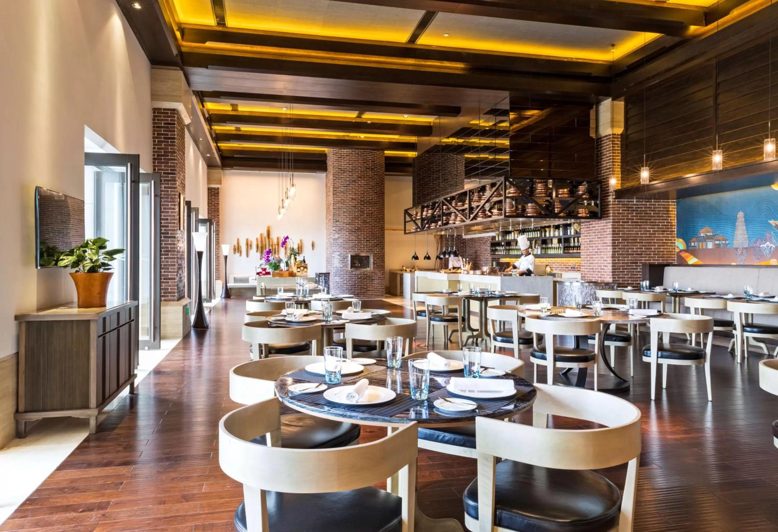 Restaurant/places to eat in Hilton Dali Resort & Spa