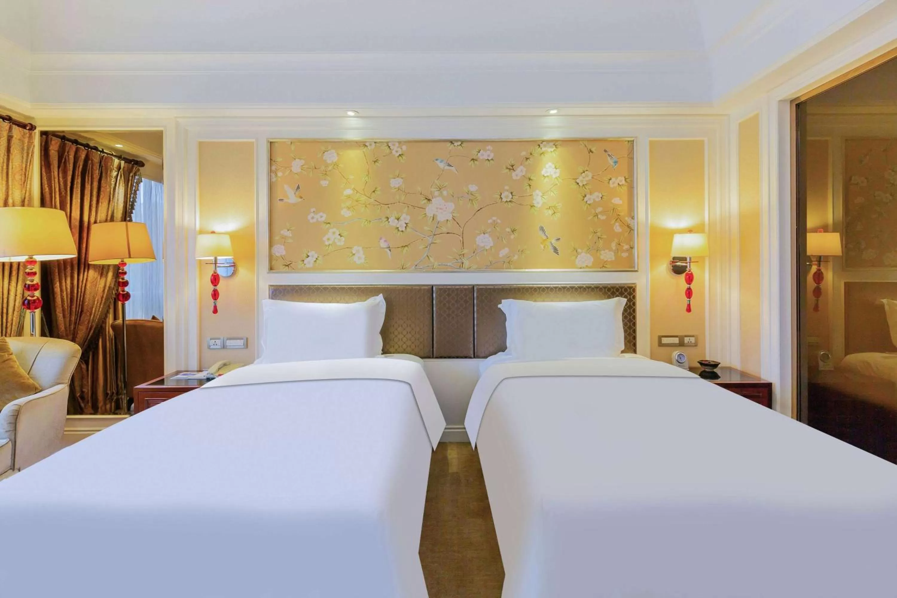Photo of the whole room, Bed in WYNDHAM Foshan shunde