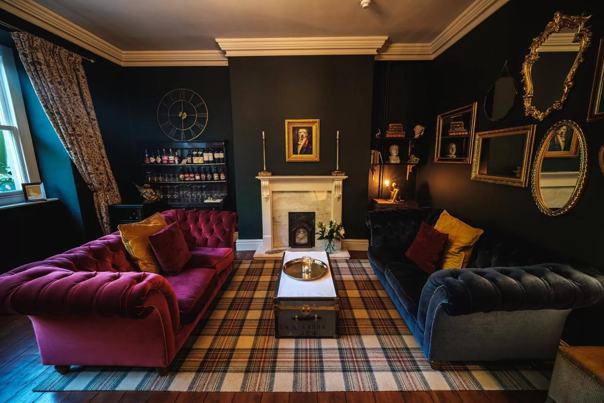 Seating Area in West Layton Manor