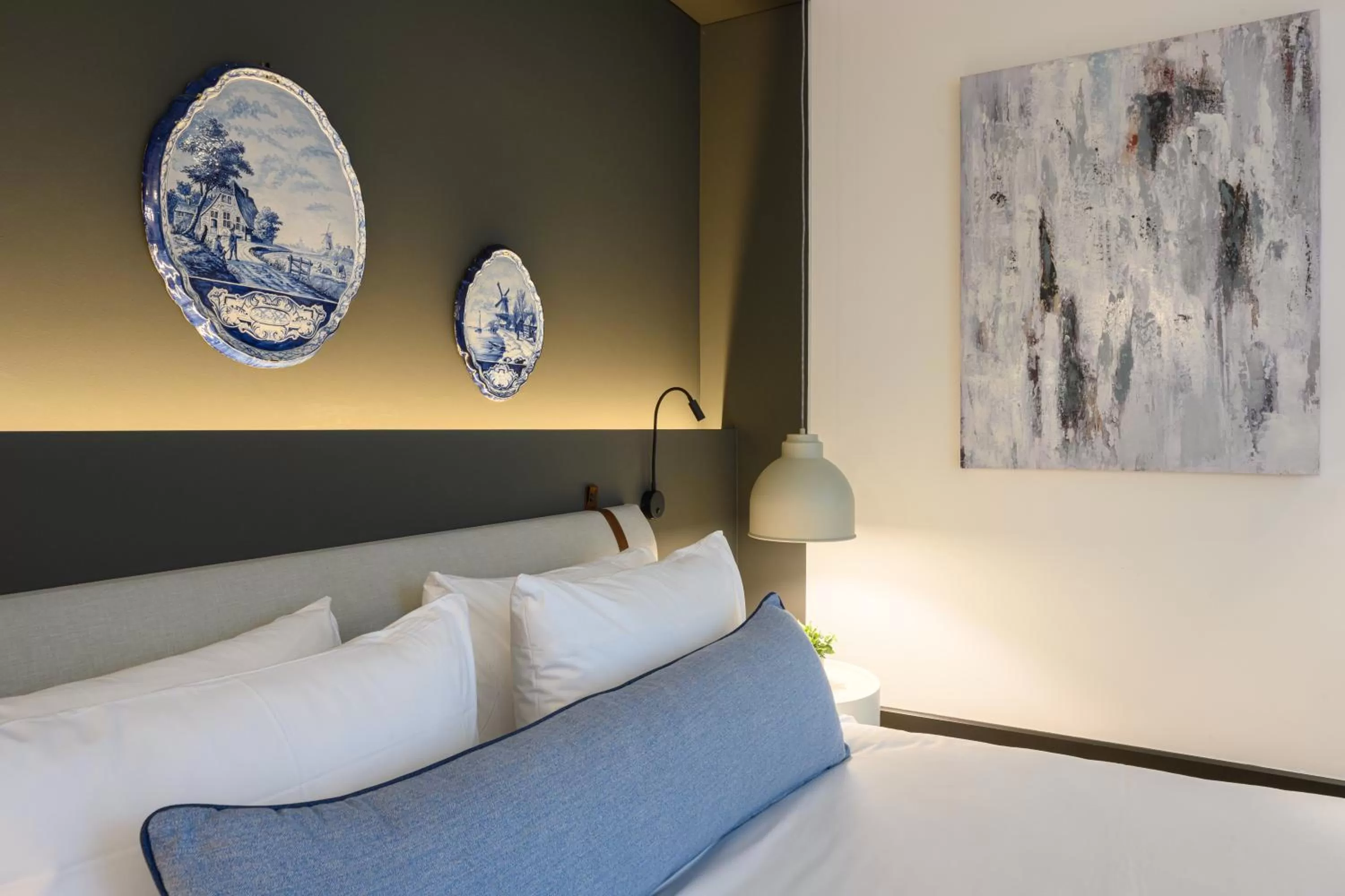 Bed in NEO KVL Hotel by TASIGO