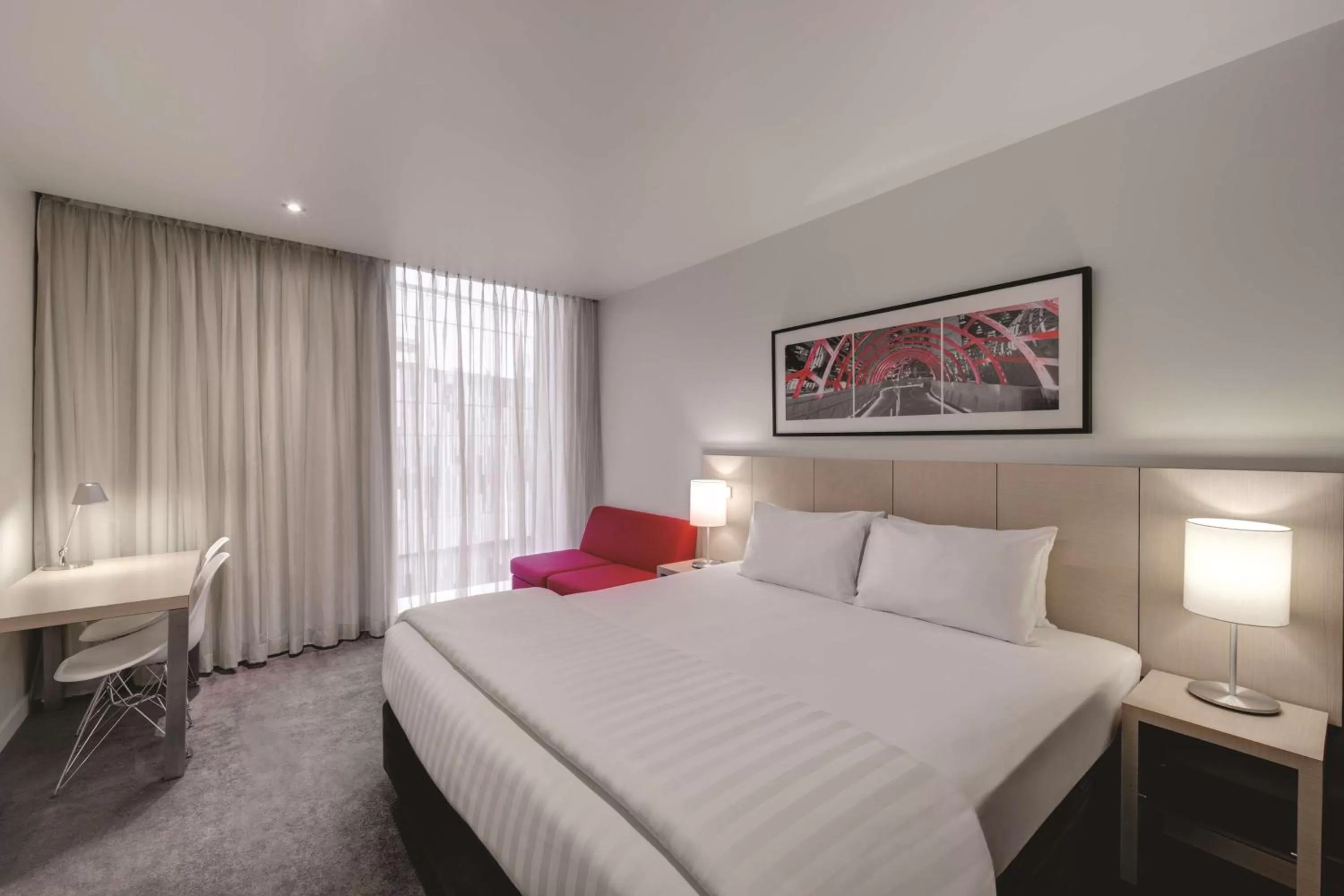 Bedroom, Bed in Travelodge Hotel Melbourne Docklands