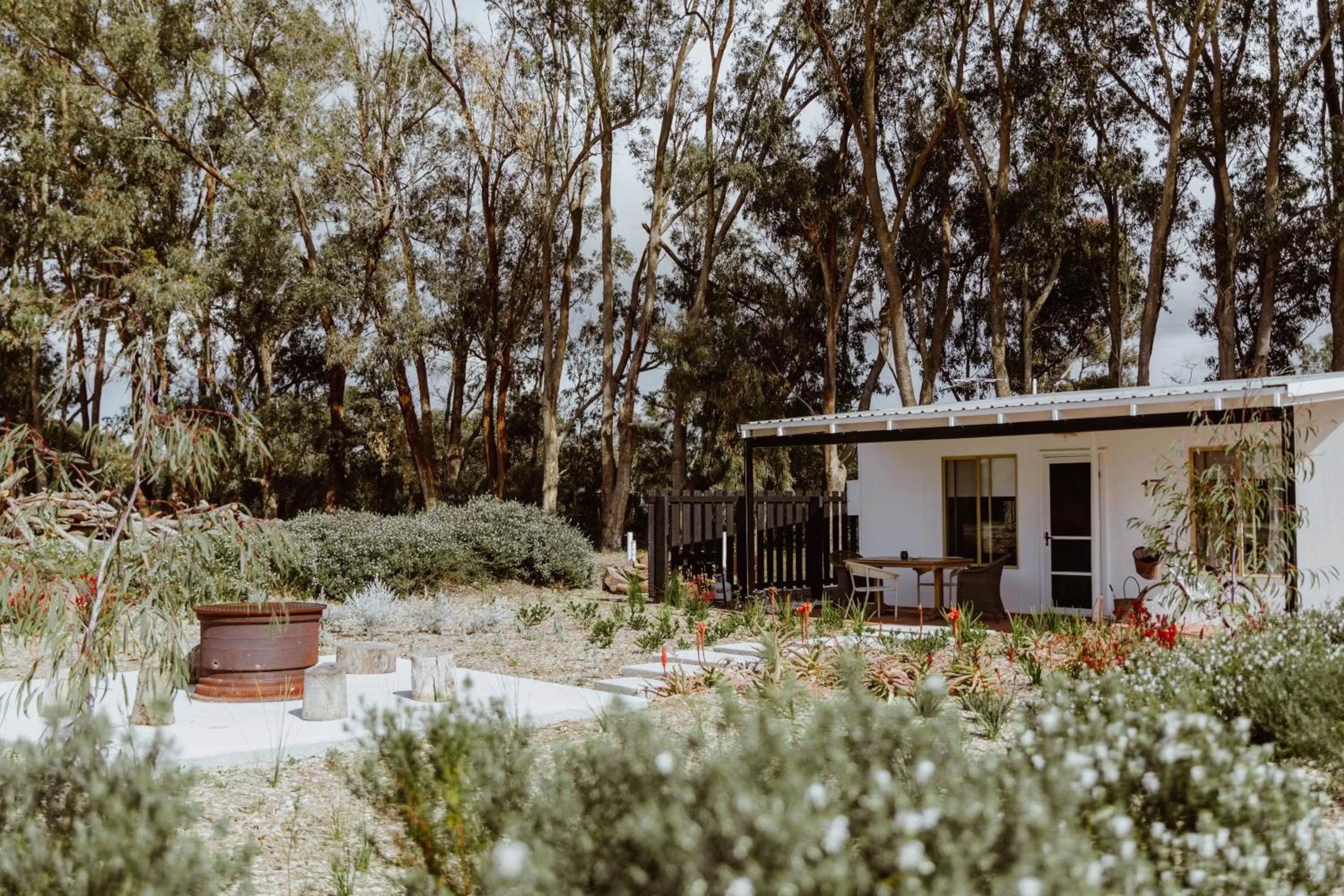 Property Building in Esperance Chalet Village