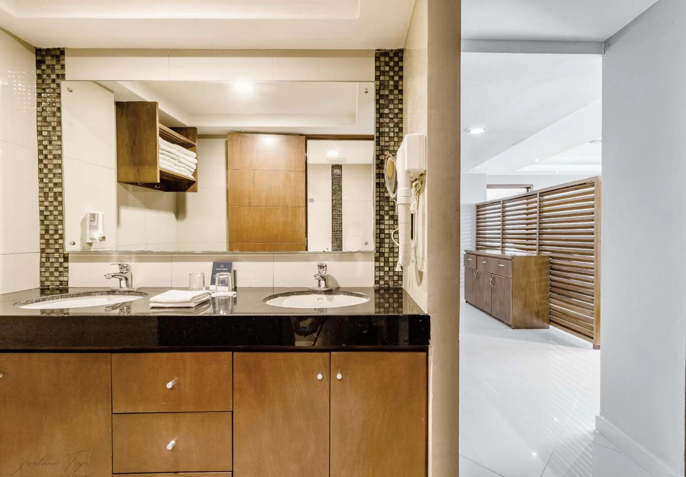 Bathroom in Ocean Dream Cancun by GuruHotel