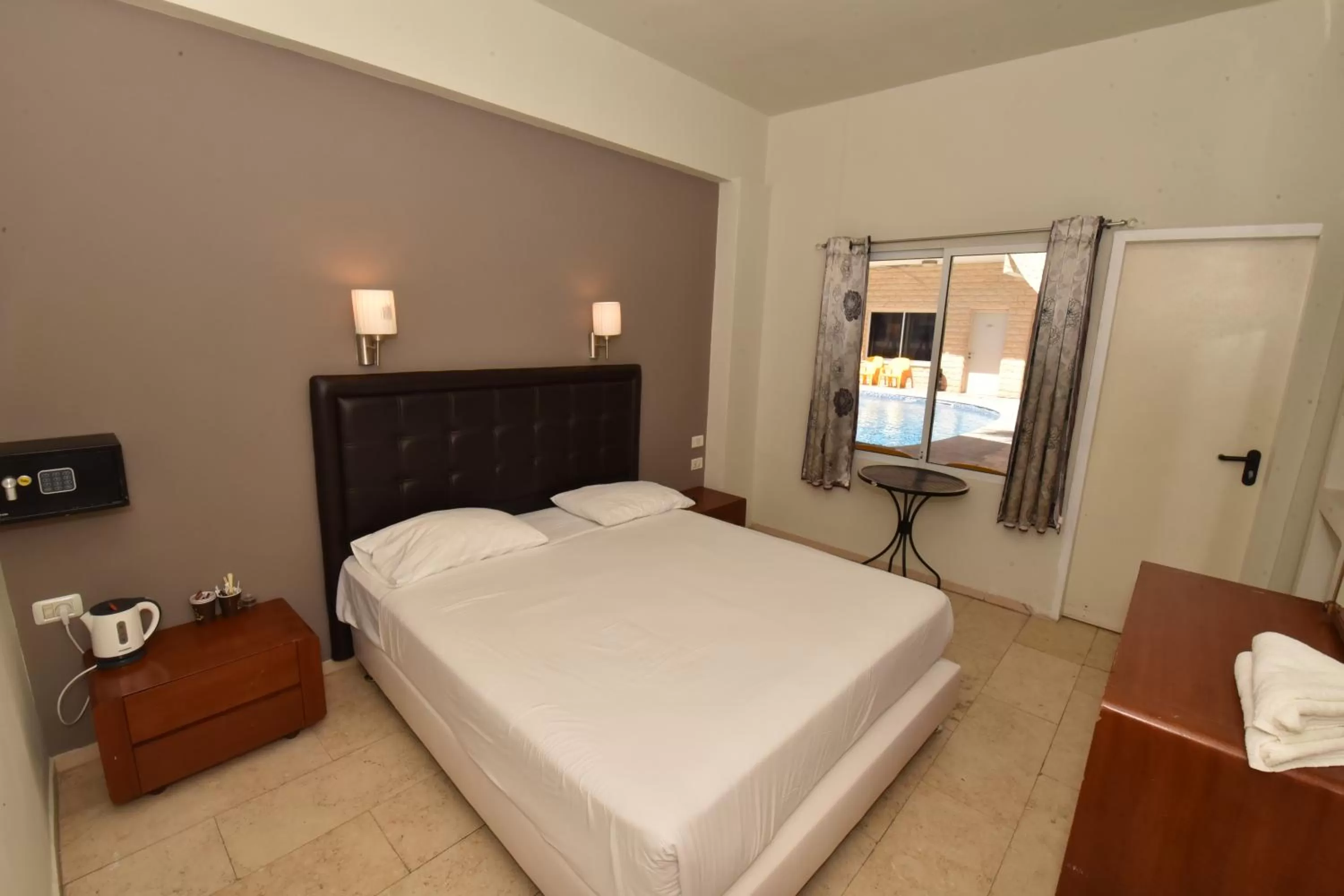 Photo of the whole room, Bed in Red Sea Hotel