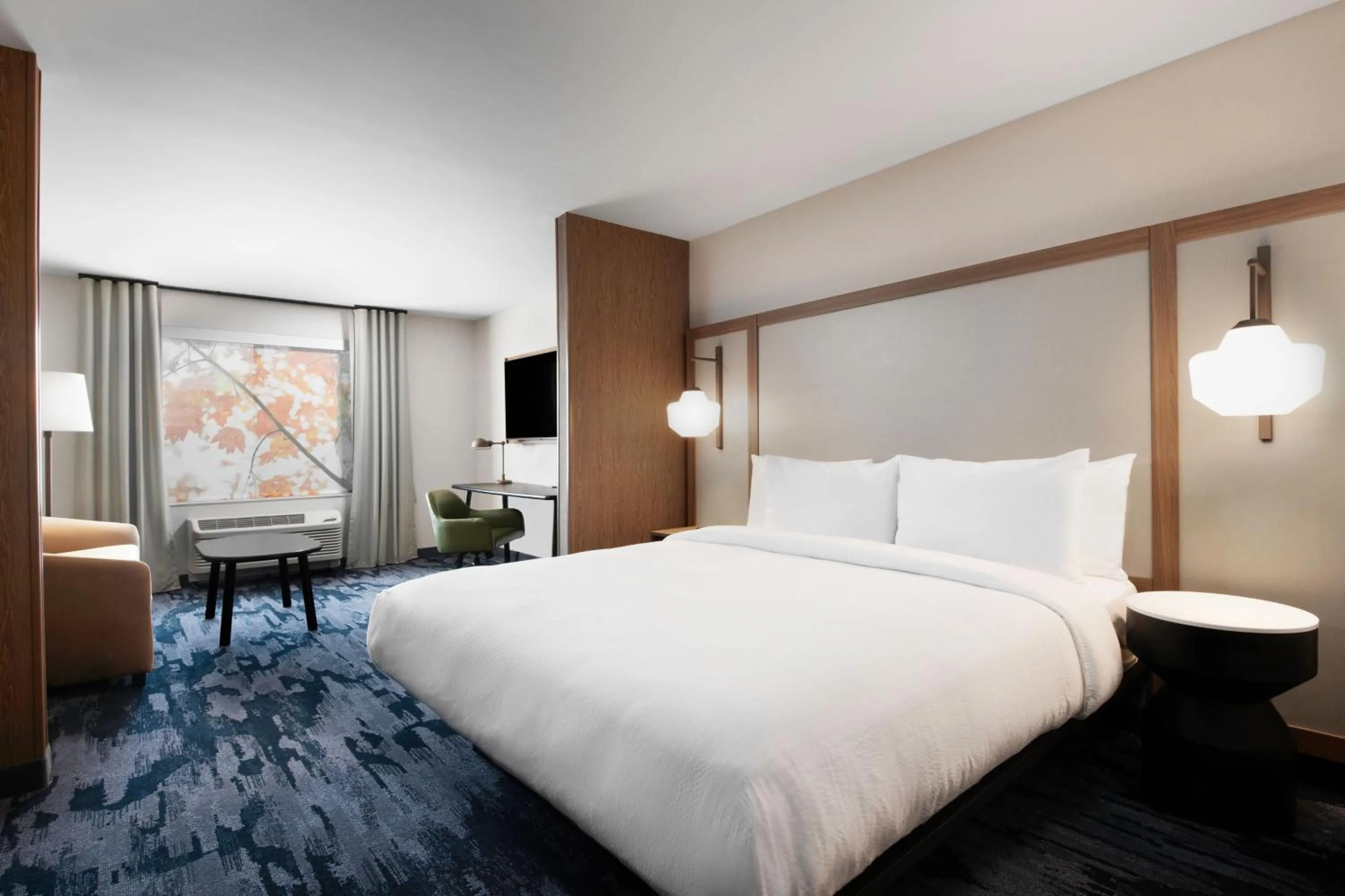 Photo of the whole room, Bed in Fairfield by Marriott Inn & Suites Chino