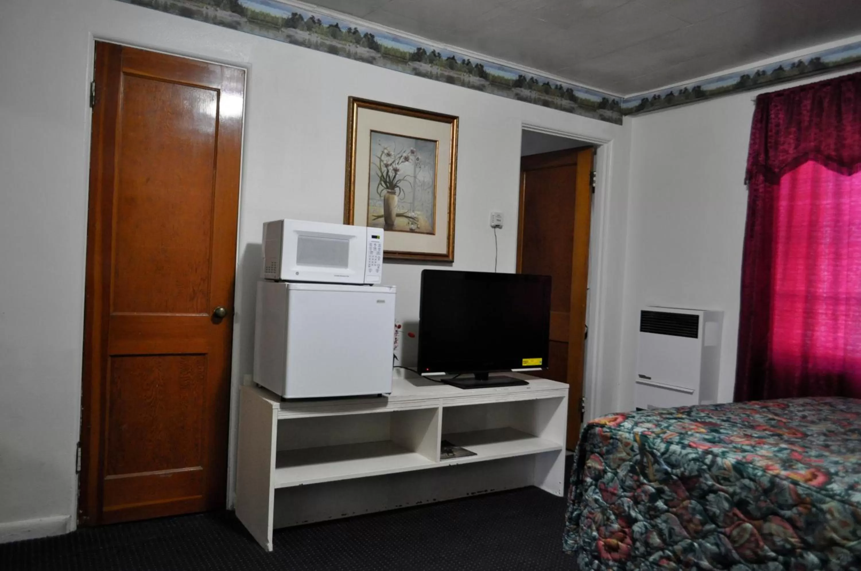 Decorative detail, Bed in Western Motel