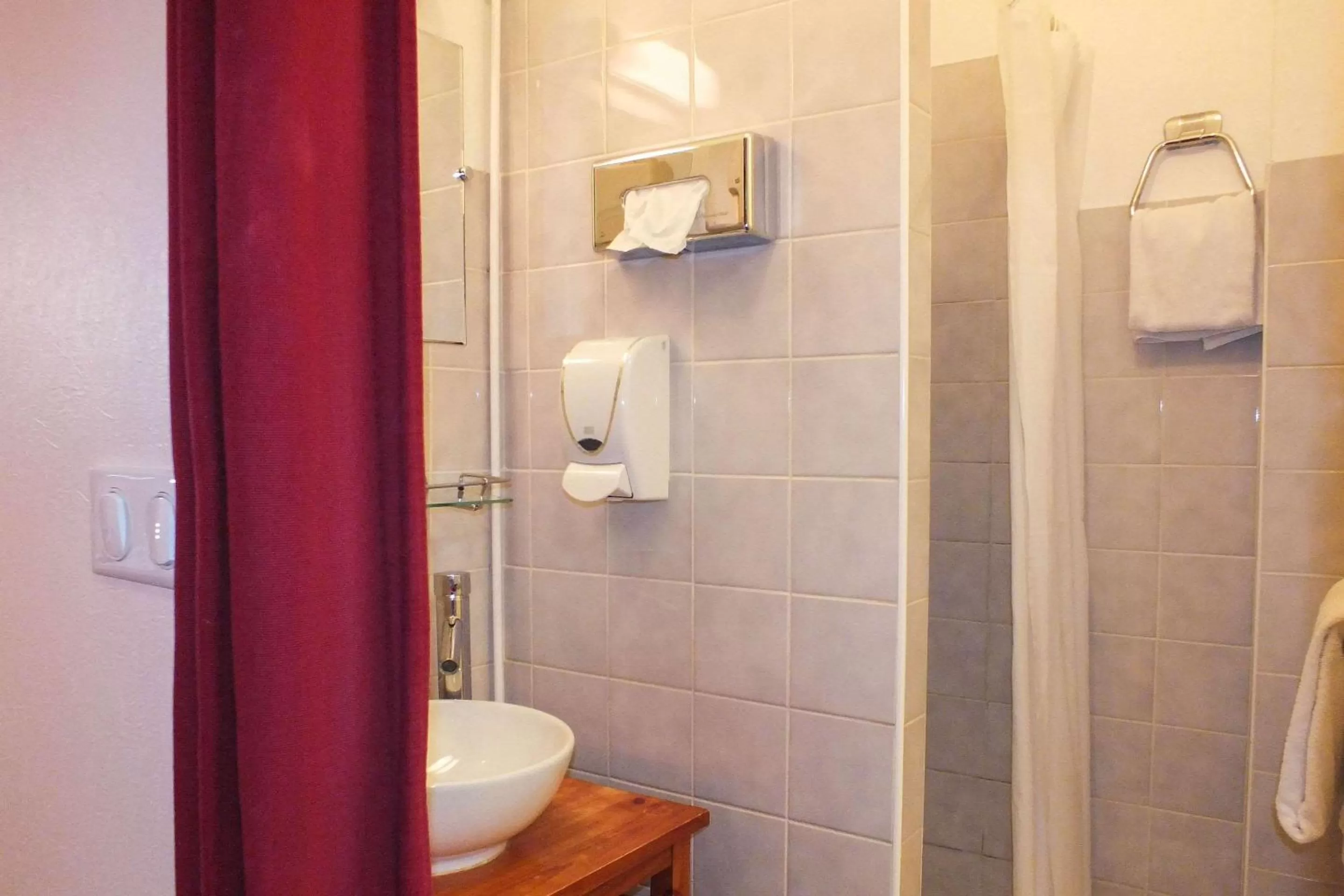 Bathroom in Hotel Cecil Metz Gare