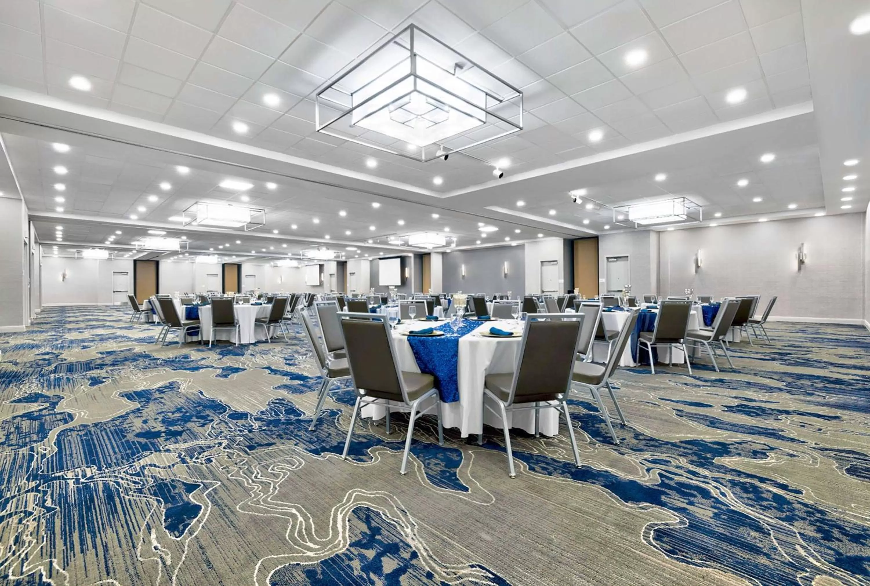 Meeting/conference room in DoubleTree by Hilton Davenport