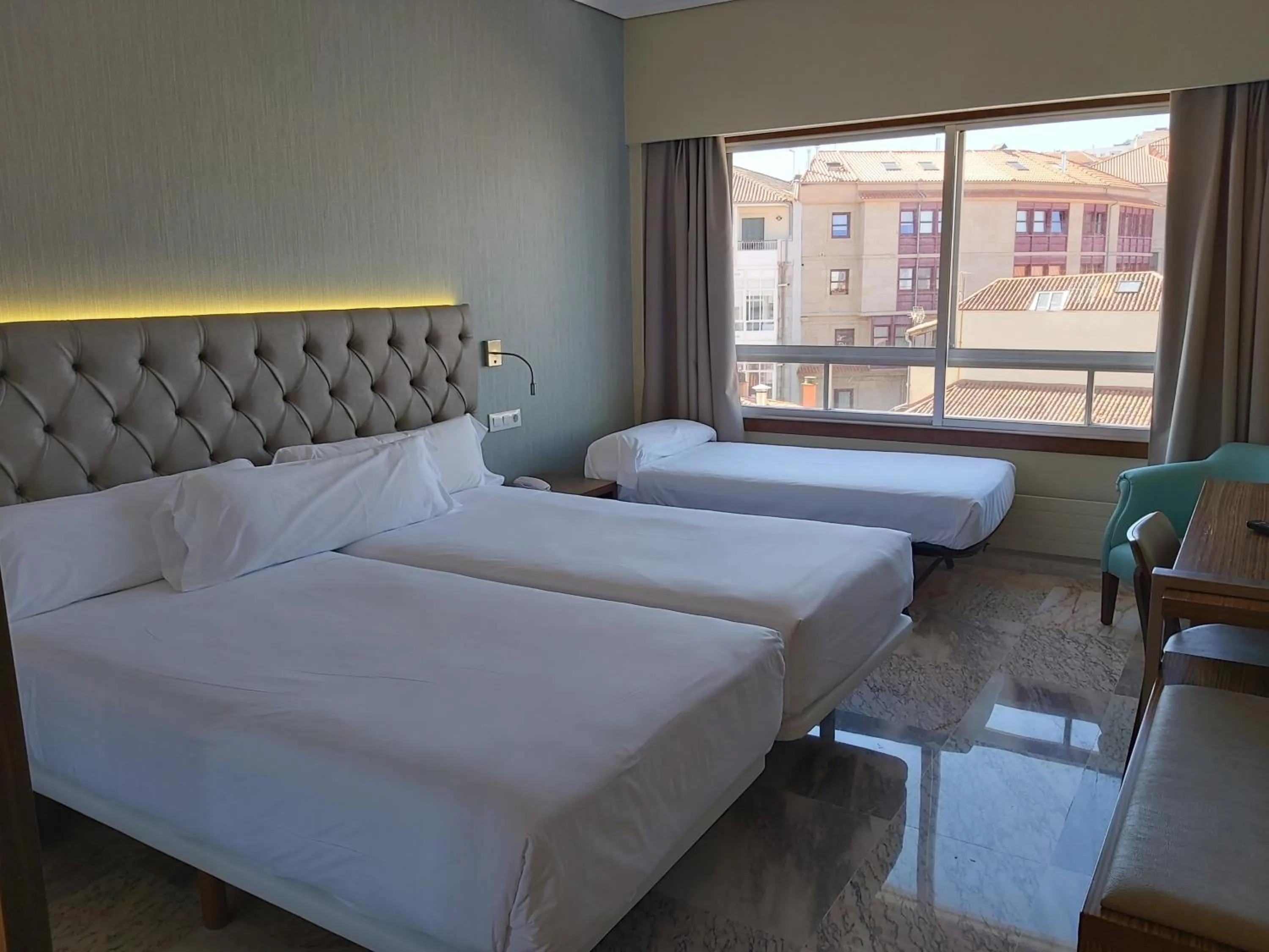 Photo of the whole room, Bed in Hotel Bahía de Vigo
