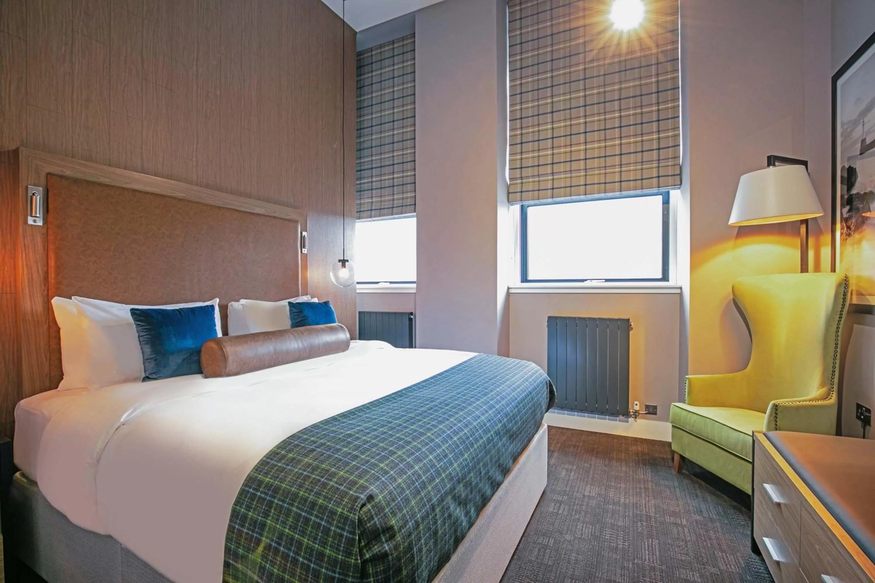 Photo of the whole room, Bed in Sandman Signature Aberdeen Hotel & Spa