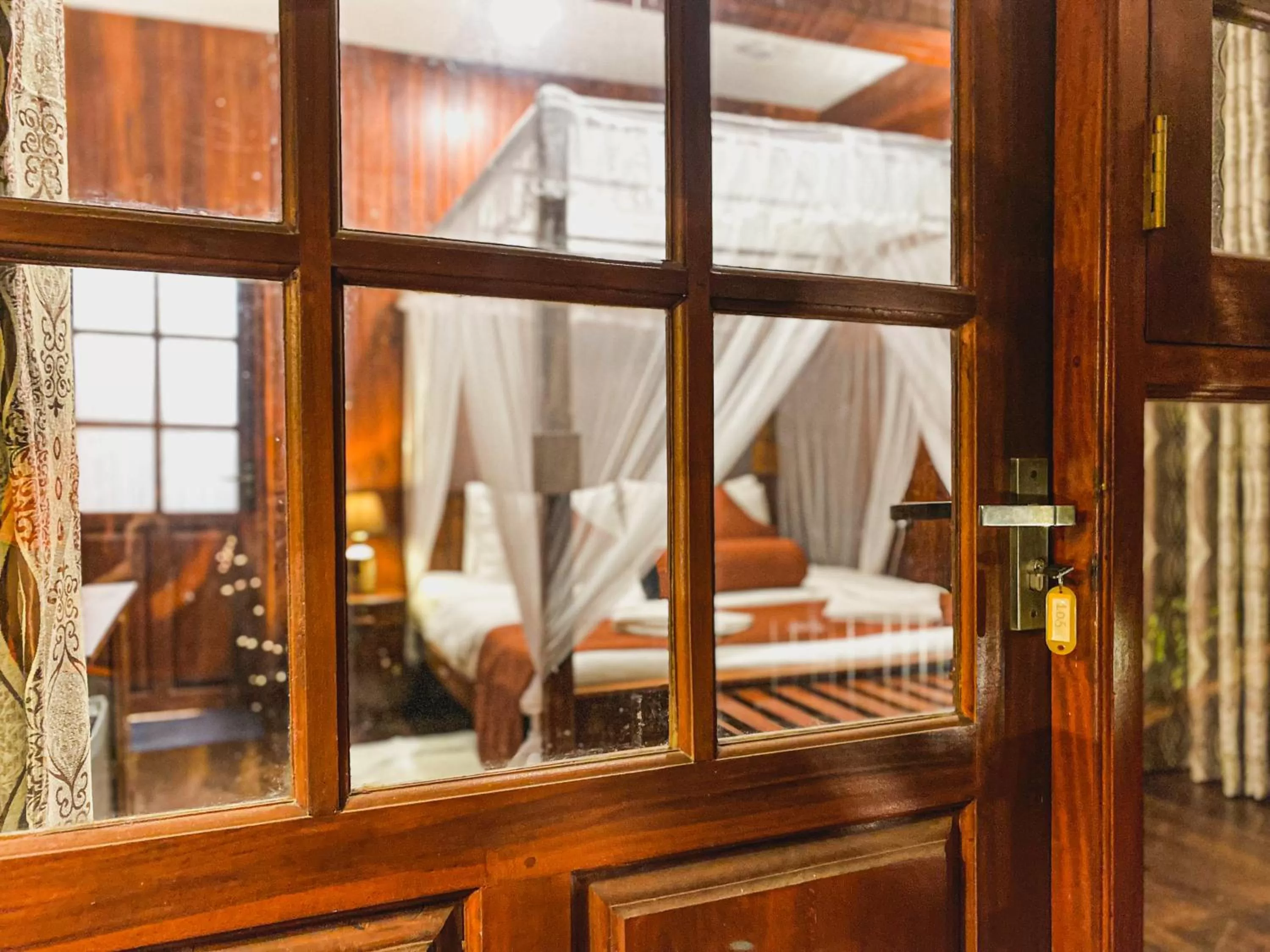 Living room, Bed in Hotel Levon Ella